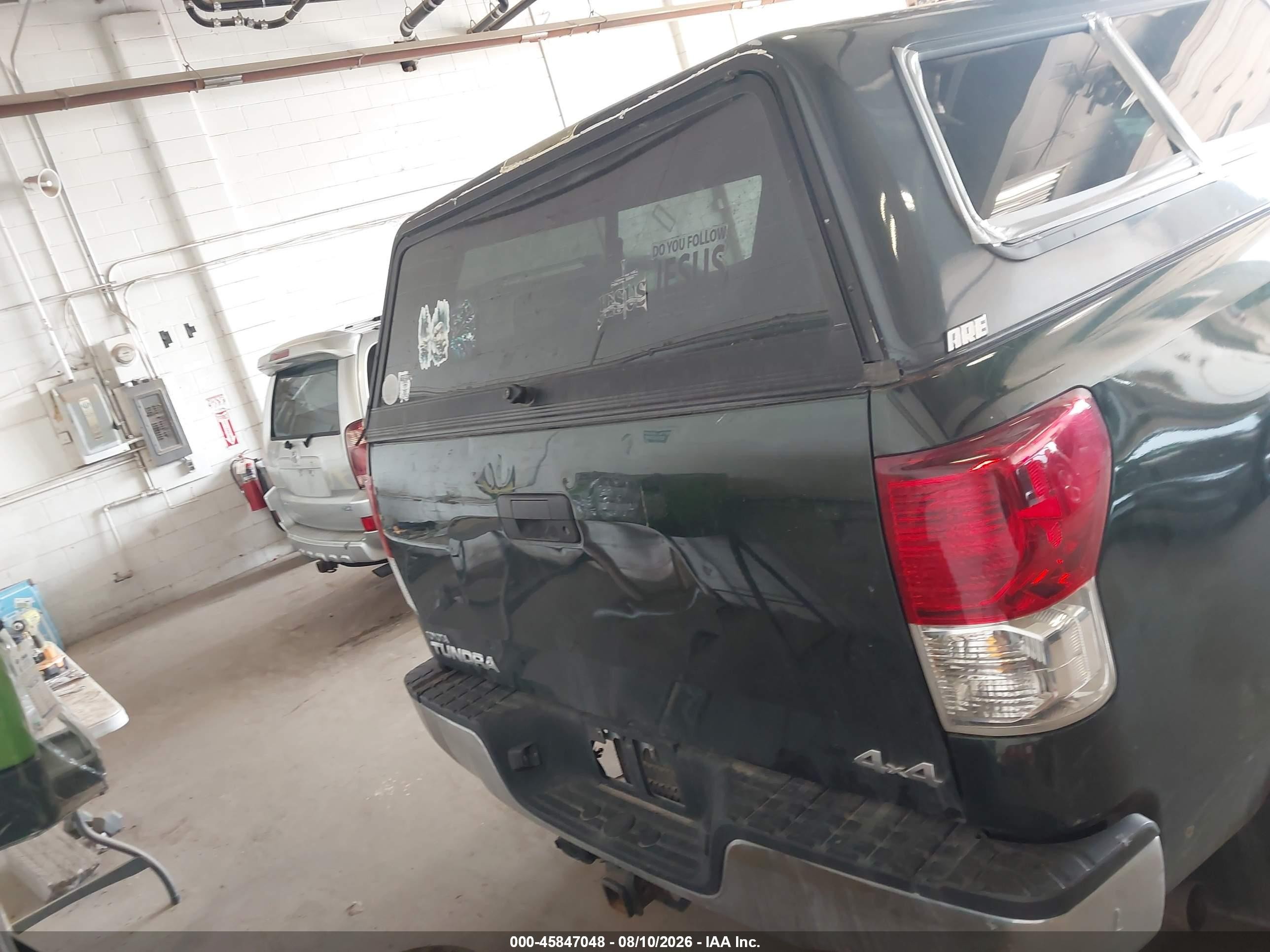 2011 Toyota Tundra Grade 5.7l V8 Black vin: 5TFDY5F12BX183497