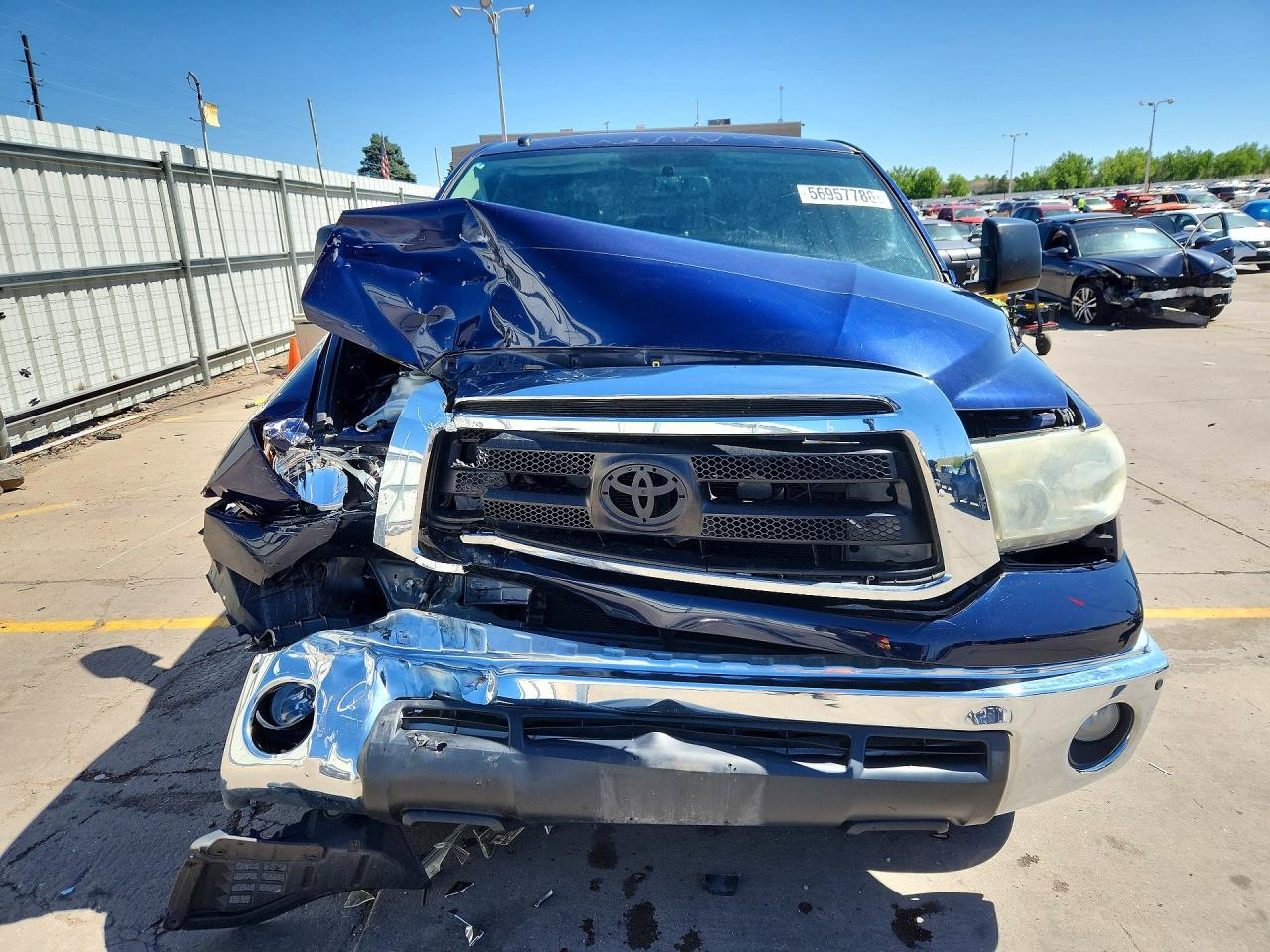 2011 Toyota Tundra Crewmax Sr5 Blue vin: 5TFDY5F14BX194209