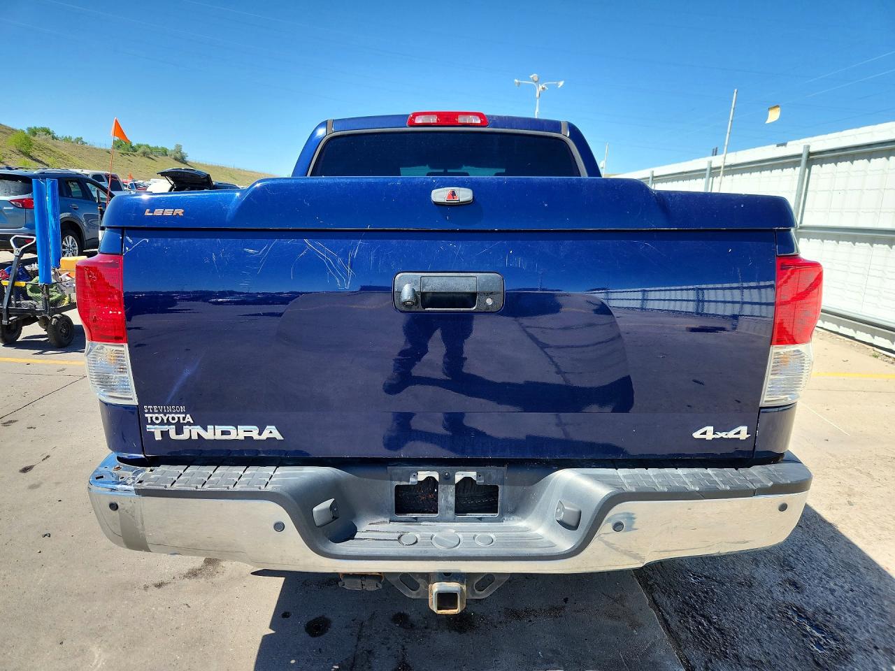2011 Toyota Tundra Crewmax Sr5 Blue vin: 5TFDY5F14BX194209