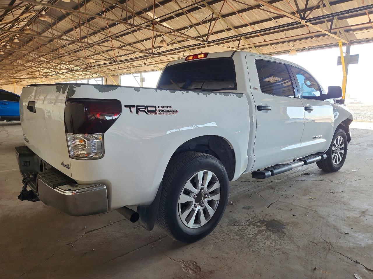 2012 Toyota Tundra Crewmax Sr5 White vin: 5TFDY5F14CX215321