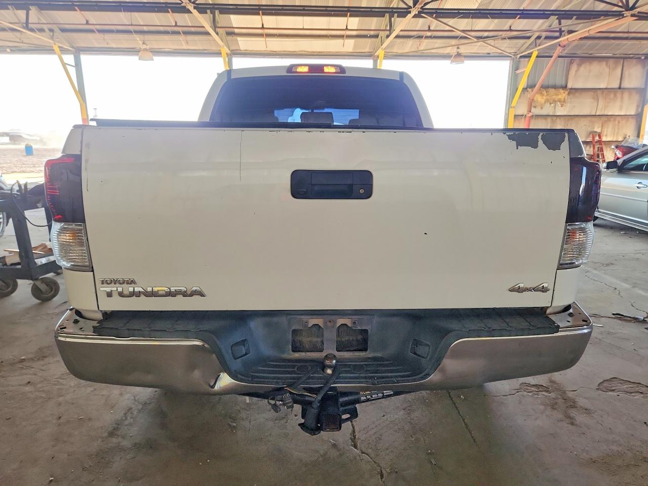 2012 Toyota Tundra Crewmax Sr5 White vin: 5TFDY5F14CX215321