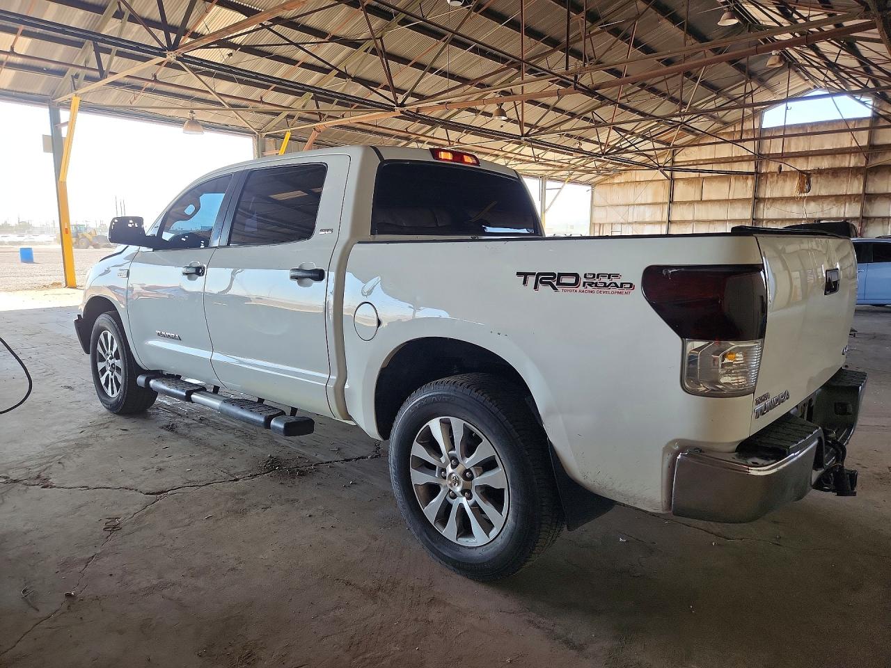 2012 Toyota Tundra Crewmax Sr5 White vin: 5TFDY5F14CX215321