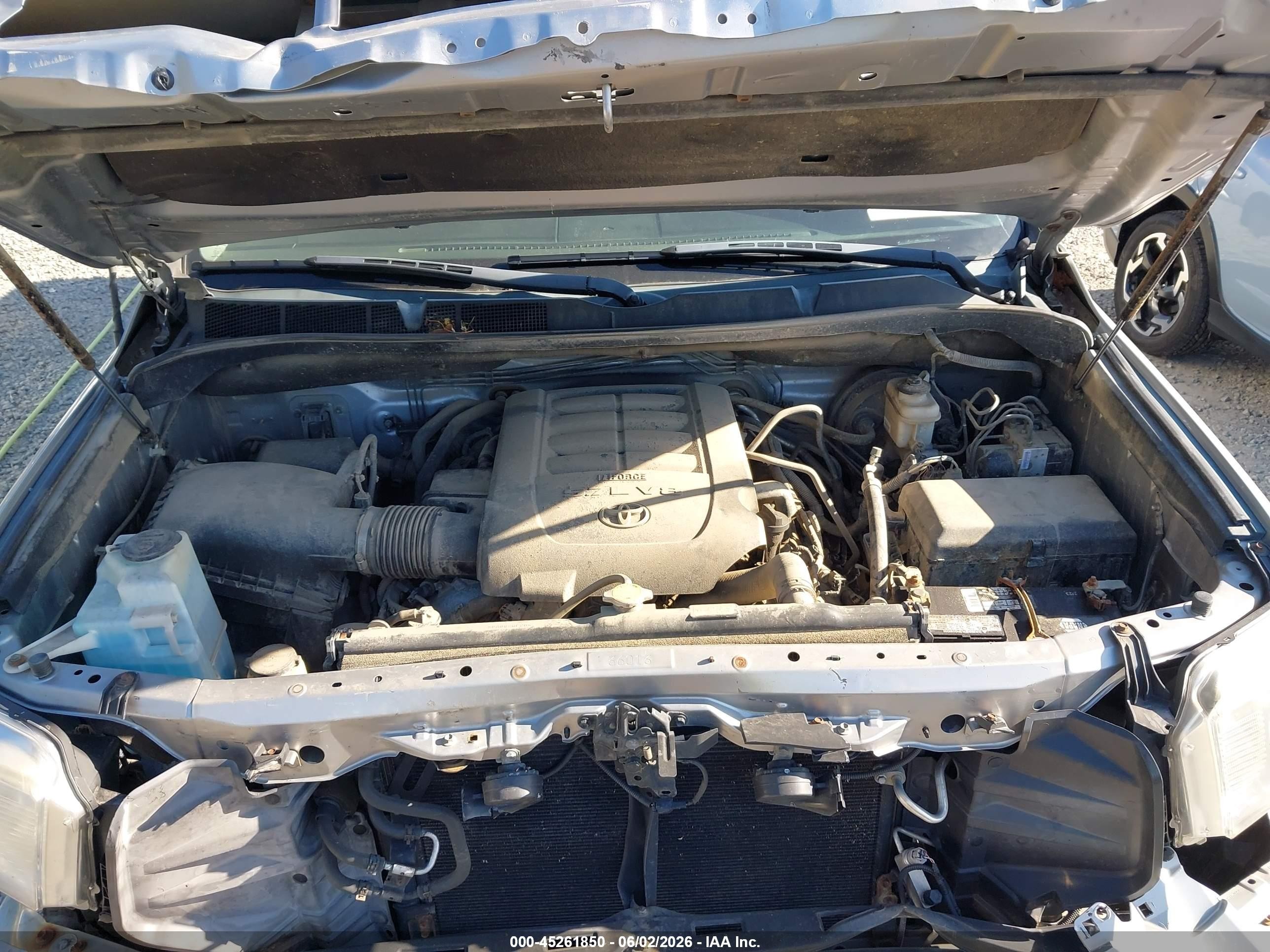 2015 Toyota Tundra Sr5 5.7l V8 Silver vin: 5TFDY5F14FX444165