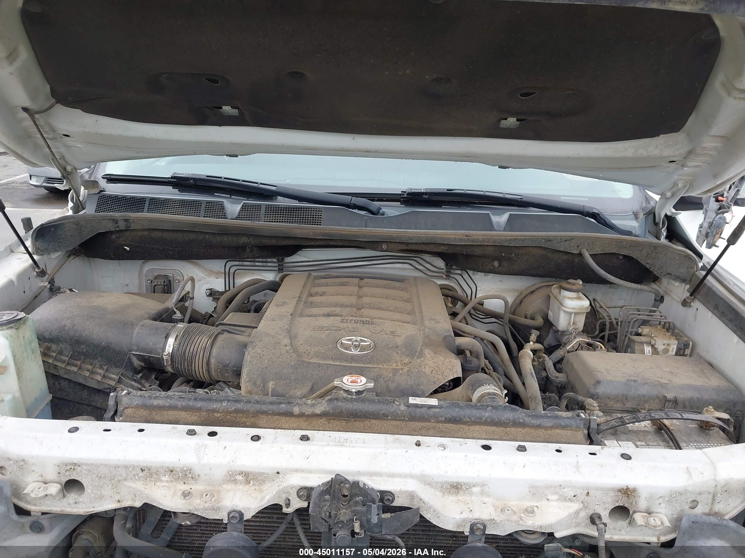 2018 Toyota Tundra Sr5 5.7l V8 Белый vin: 5TFDY5F14JX699231