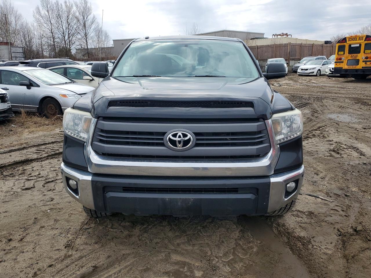 2014 Toyota Tundra Crewmax Sr5 Black vin: 5TFDY5F15EX390678