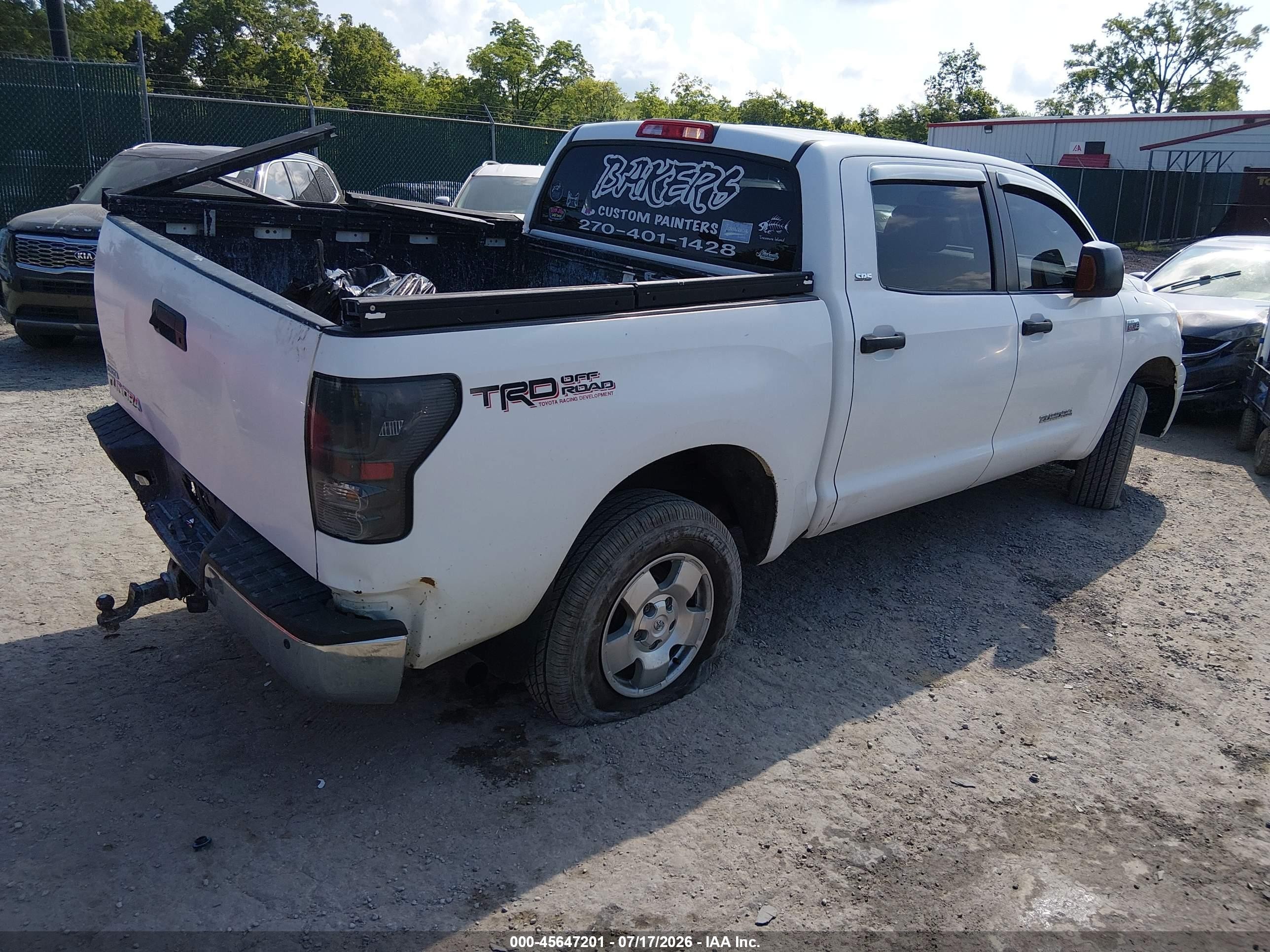 2011 Toyota Tundra Sr5 5.7l V8 White vin: 5TFDY5F16BX180957