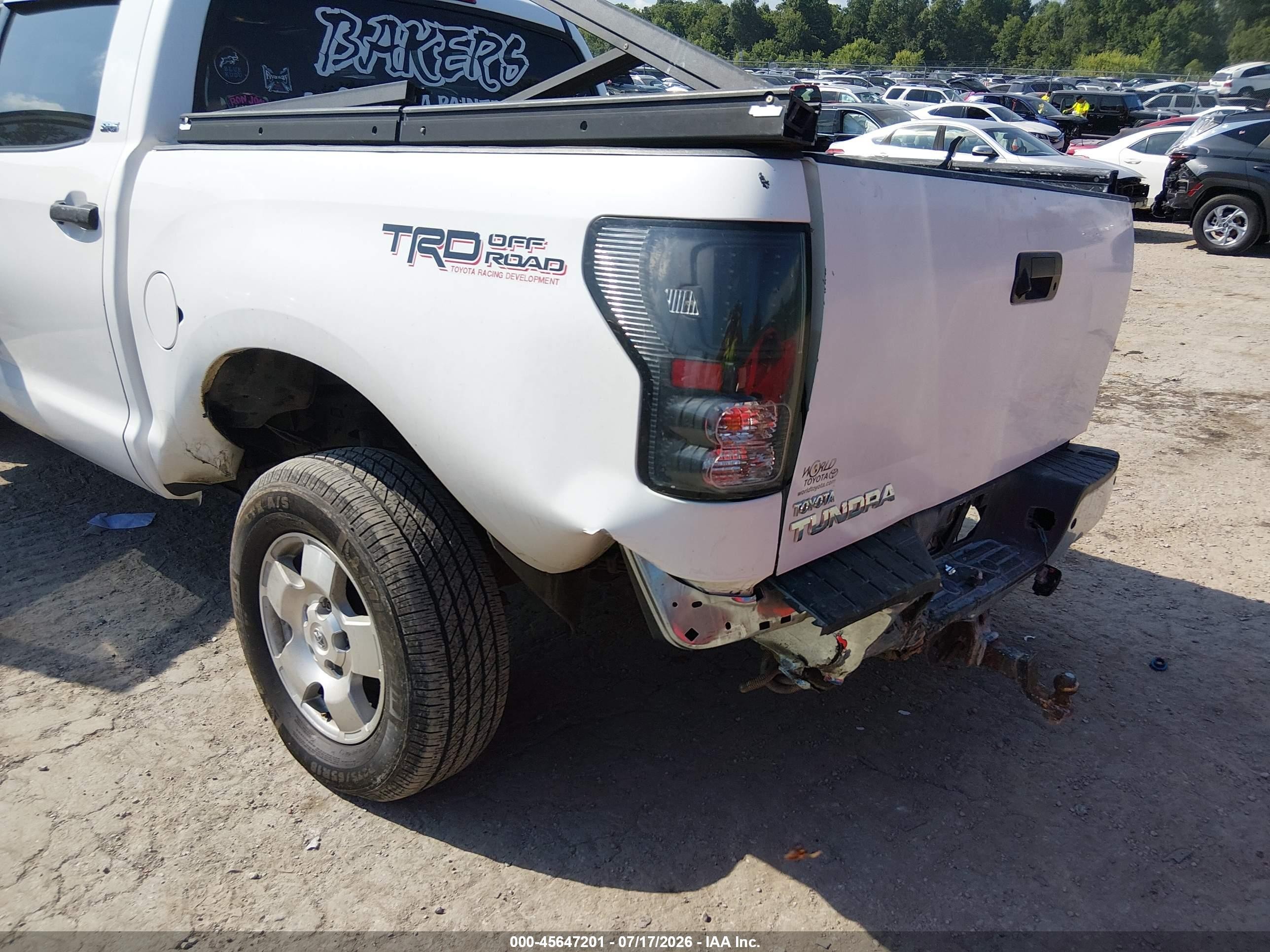 2011 Toyota Tundra Sr5 5.7l V8 White vin: 5TFDY5F16BX180957