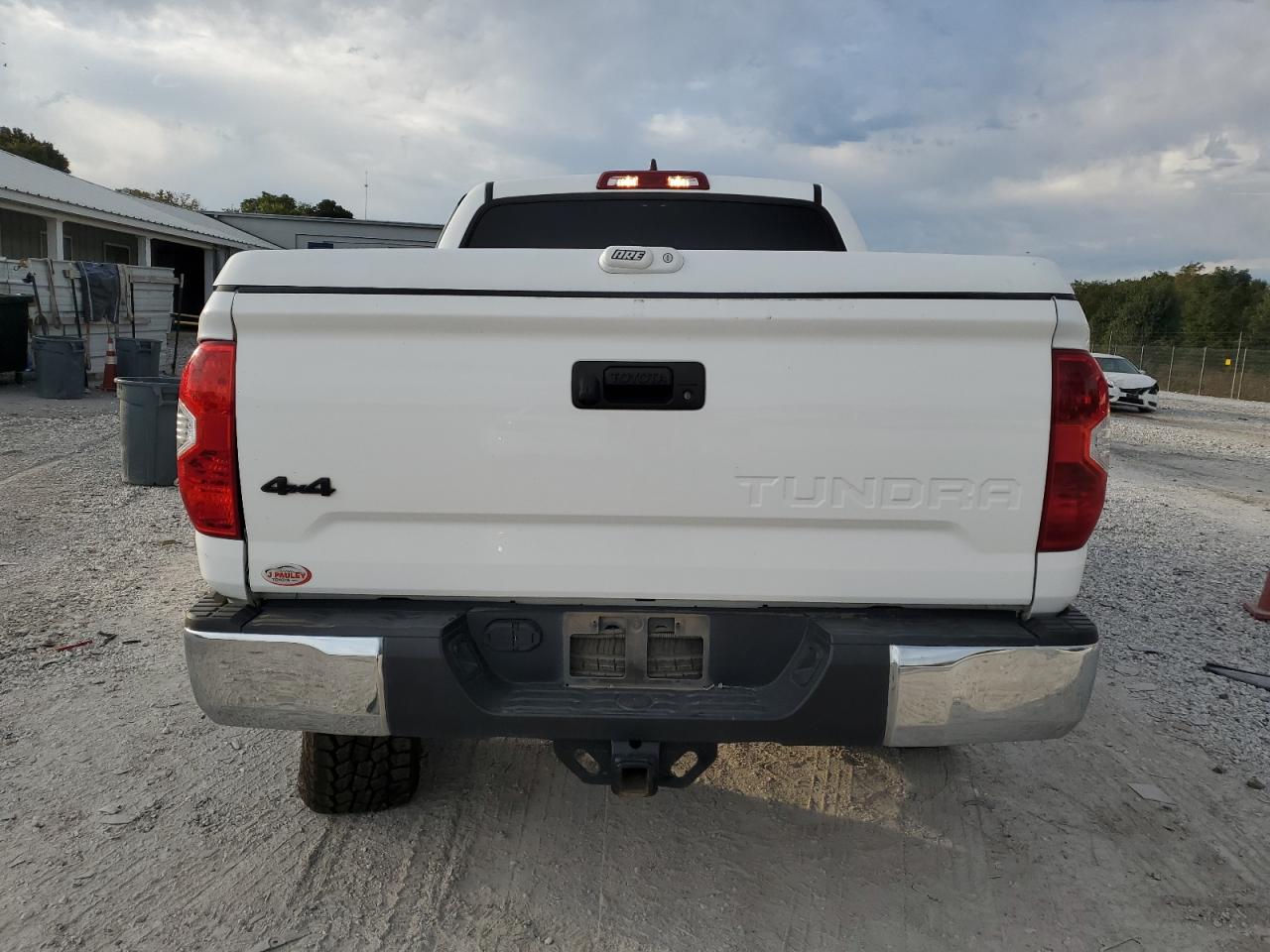 2020 Toyota Tundra Crewmax Sr5 White vin: 5TFDY5F16LX926468