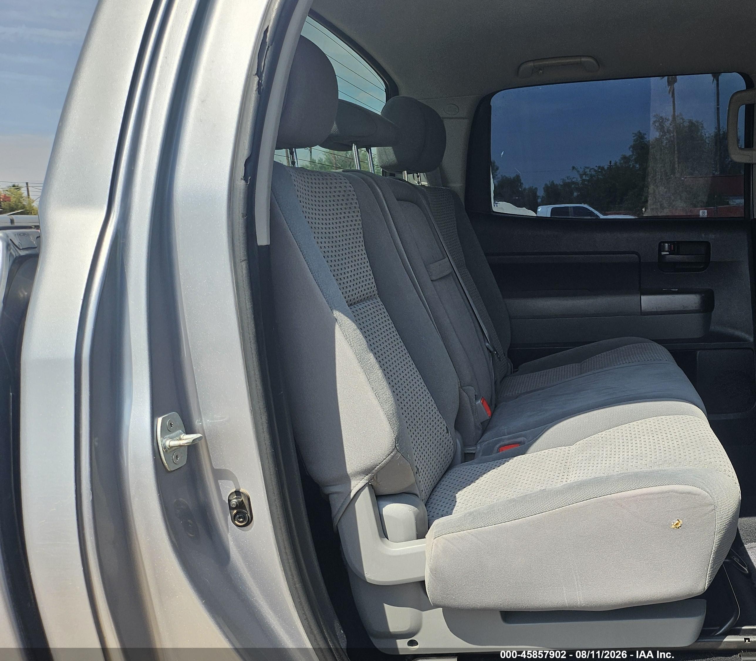2012 Toyota Tundra Grade 5.7l V8 Silver vin: 5TFDY5F17CX219024