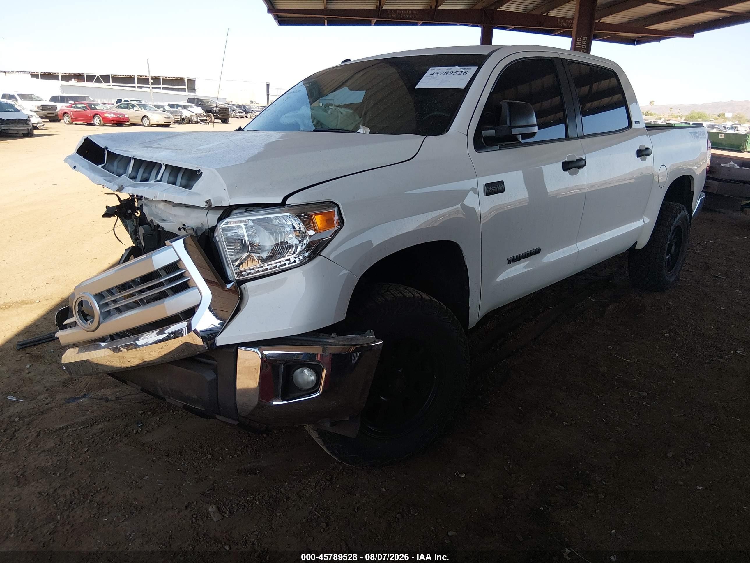 2015 Toyota Tundra Sr5 5.7l V8 White vin: 5TFDY5F17FX468718