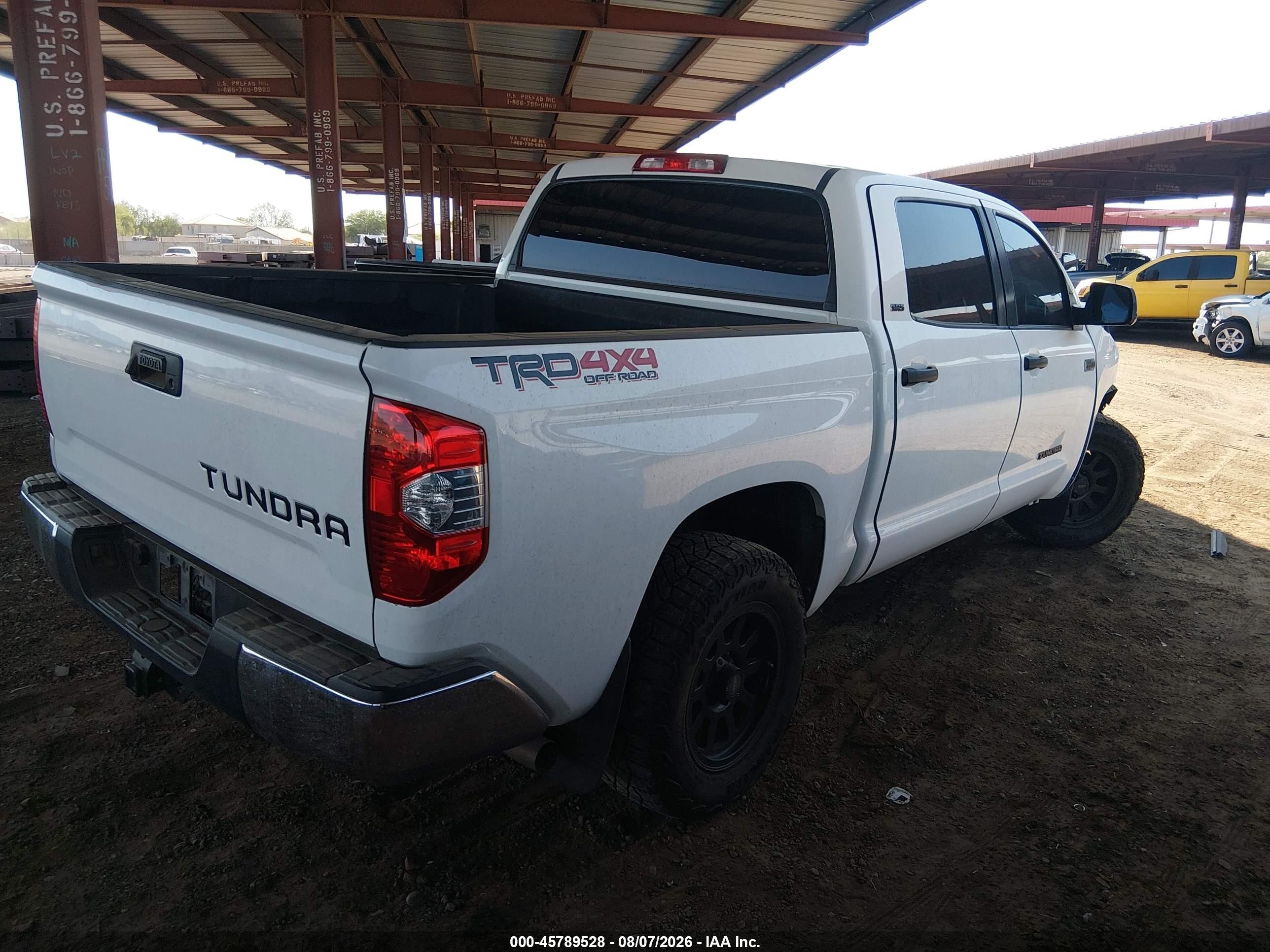 2015 Toyota Tundra Sr5 5.7l V8 White vin: 5TFDY5F17FX468718