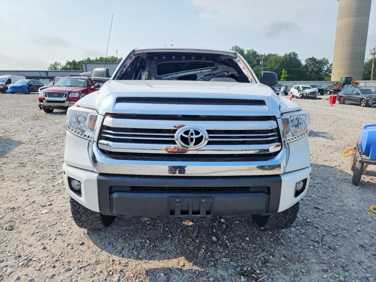 2017 Toyota Tundra Sr5 White vin: 5TFDY5F17HX637381