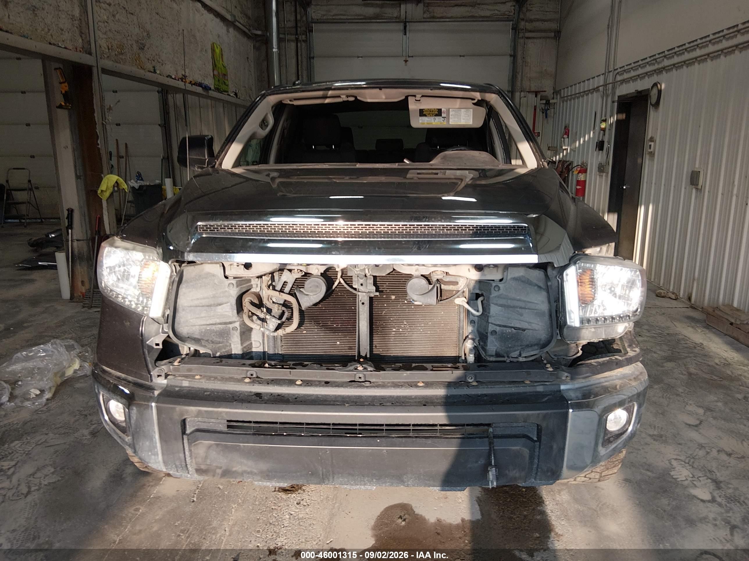 2017 Toyota Tundra Sr5 5.7l V8 Gray vin: 5TFDY5F17HX676438
