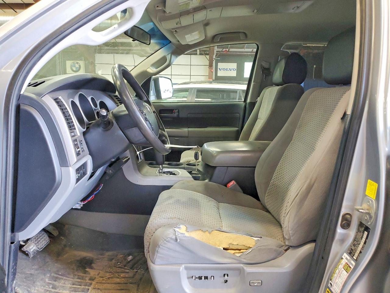 2011 Toyota Tundra Crewmax Sr5 Silver vin: 5TFDY5F18BX187120