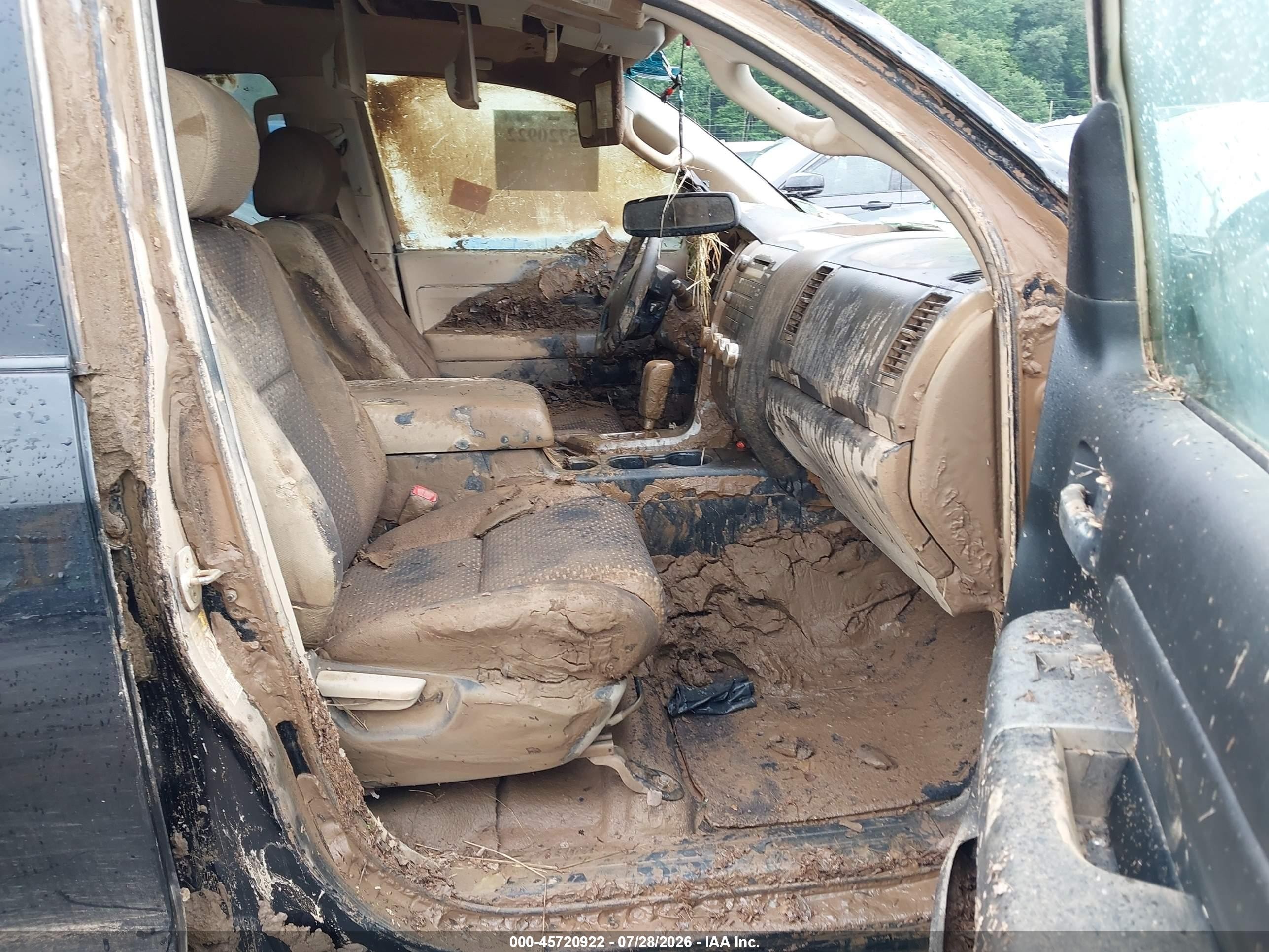 2012 Toyota Tundra Grade 5.7l V8 Черный vin: 5TFDY5F18CX245888