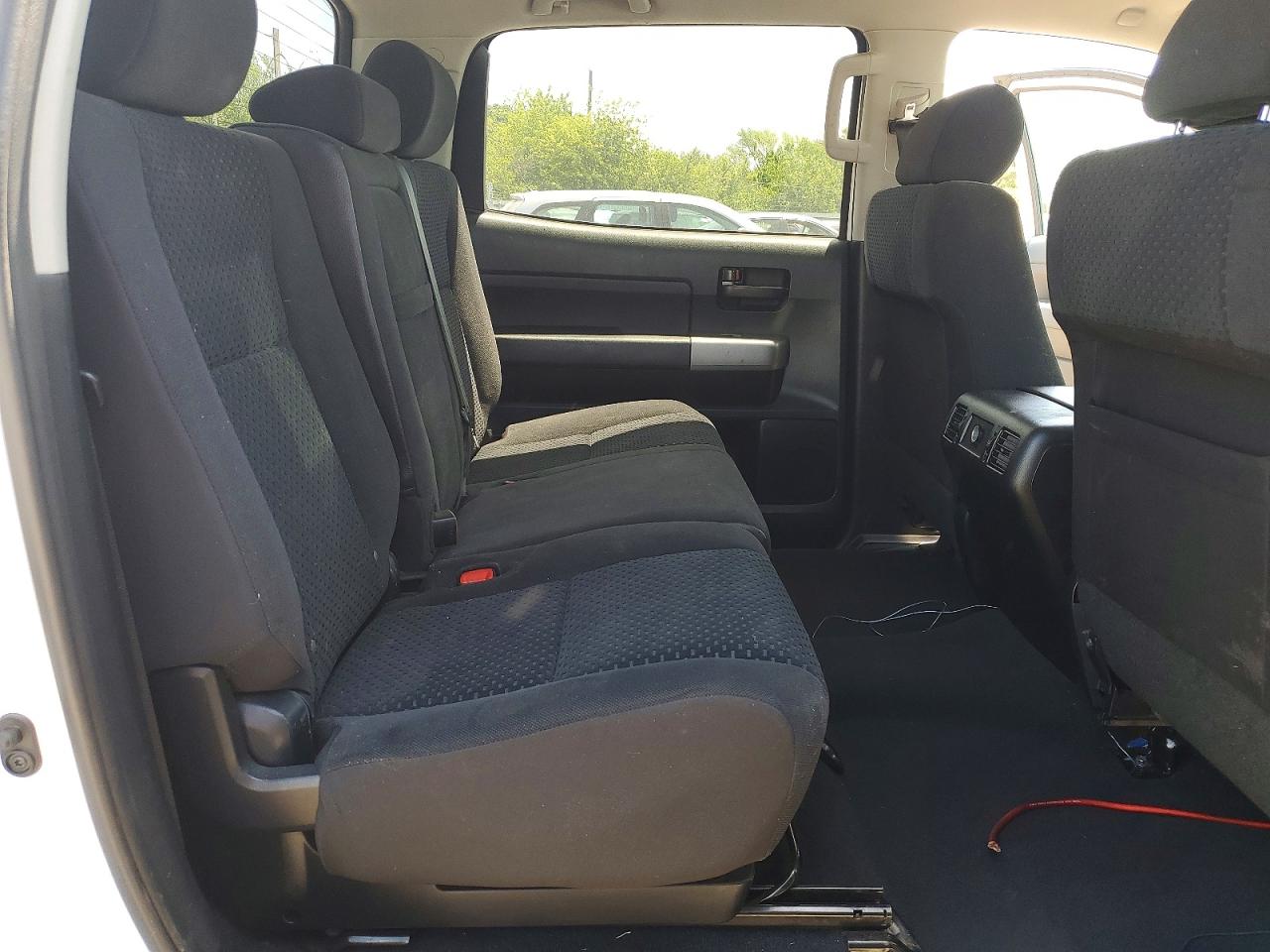 2012 Toyota Tundra Crewmax Sr5 White vin: 5TFDY5F19CX231093