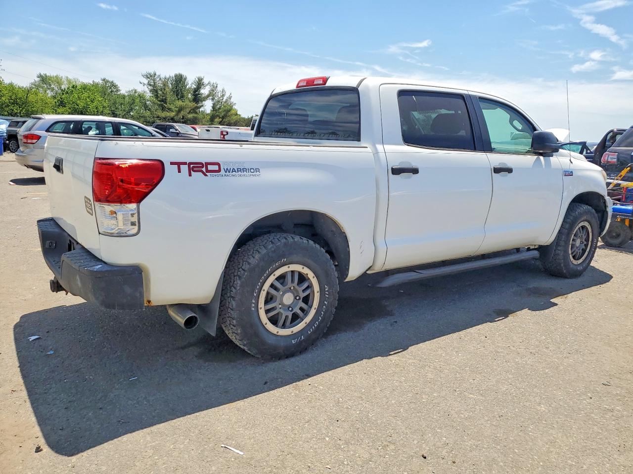 2012 Toyota Tundra Crewmax Sr5 White vin: 5TFDY5F19CX231093