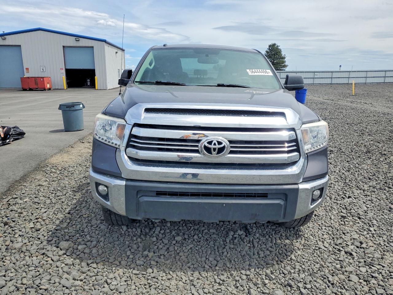 2017 Toyota Tundra Sr5 Gray vin: 5TFDY5F19HX610313