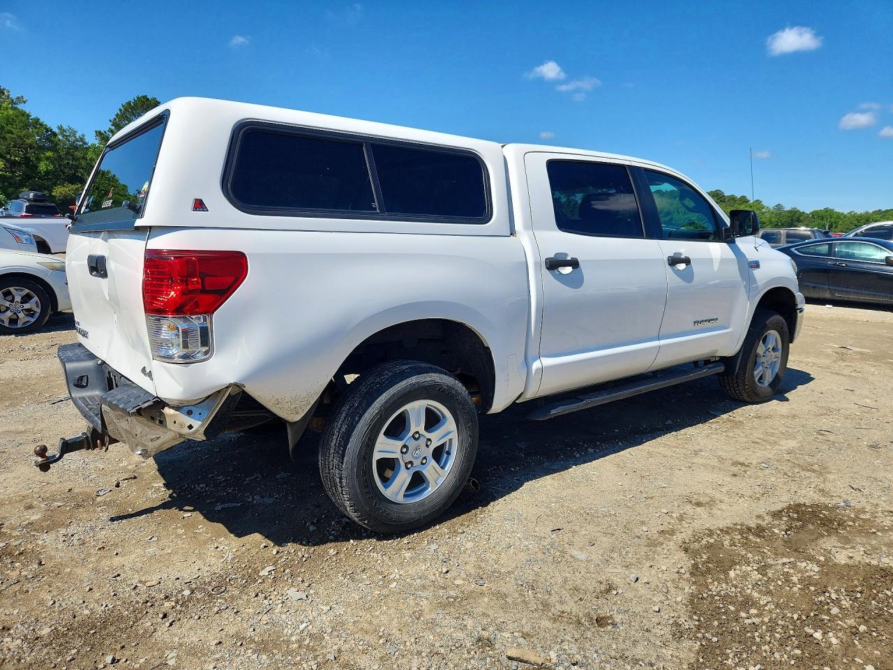 2012 Toyota Tundra Crewmax Sr5 Белый vin: 5TFDY5F1XCX225772