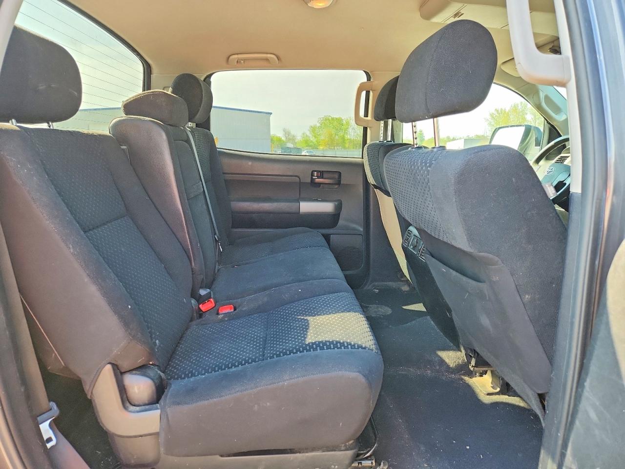 2012 Toyota Tundra Crewmax Sr5 Gray vin: 5TFDY5F1XCX228445