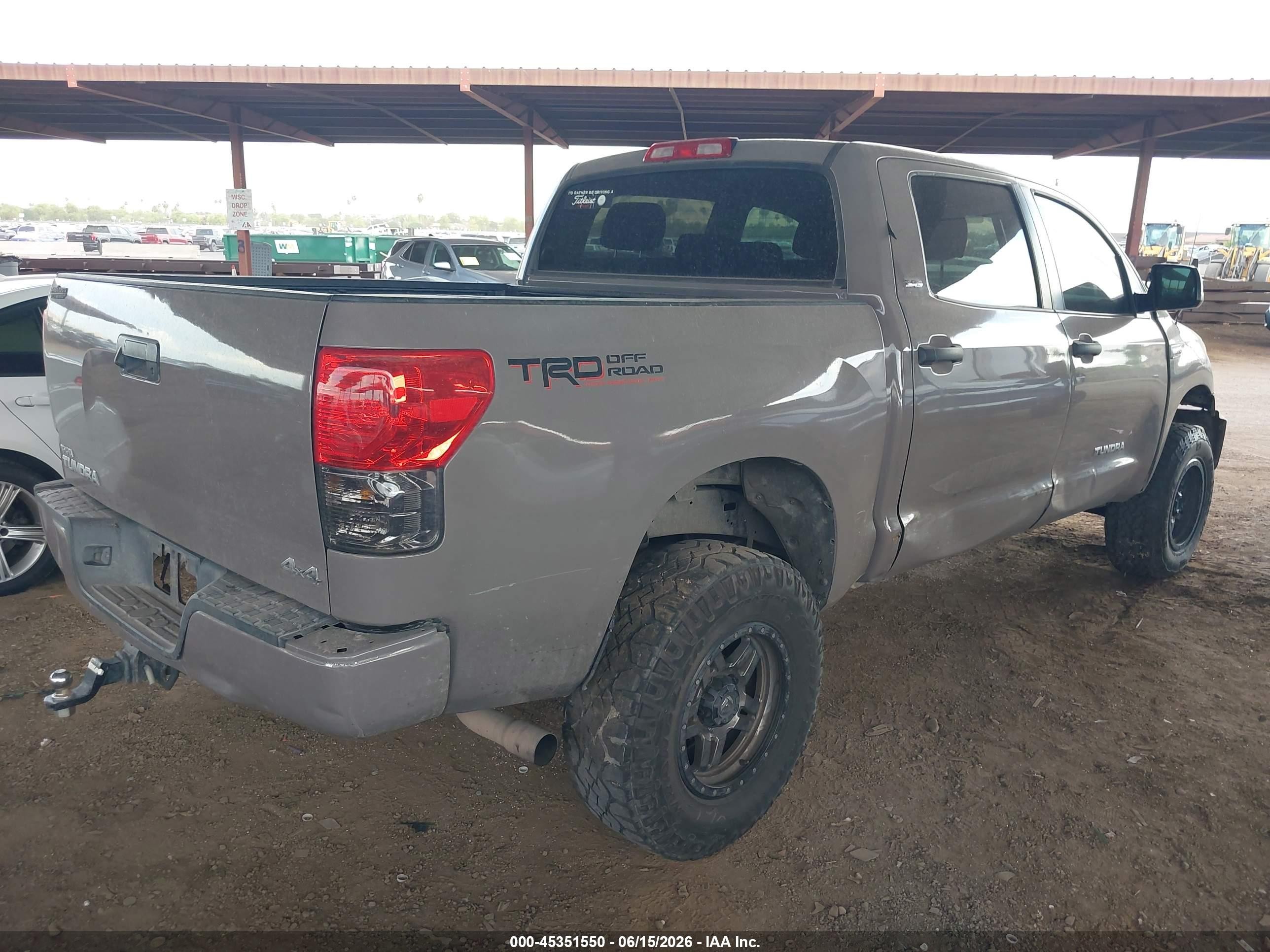 2012 Toyota Tundra Grade 5.7l V8 Серый vin: 5TFDY5F1XCX242426