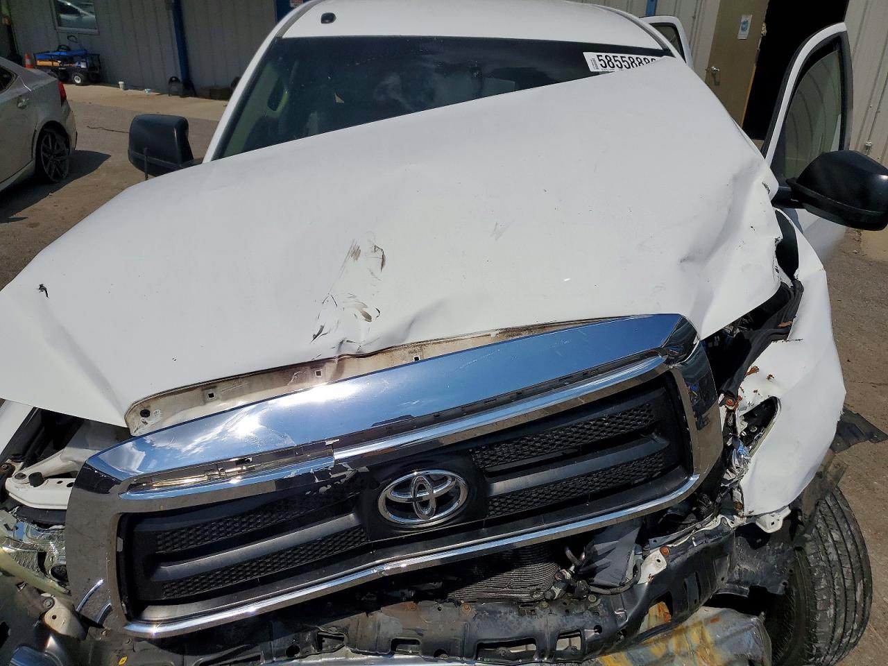 2010 Toyota Tundra Crewmax Sr5 White vin: 5TFEM5F10AX011600