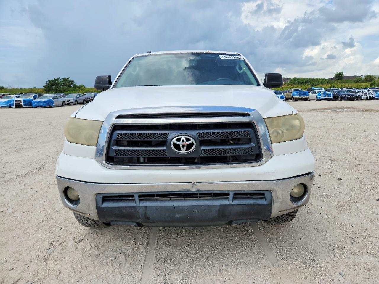 2011 Toyota Tundra Crewmax Sr5 Белый vin: 5TFEM5F10BX034764