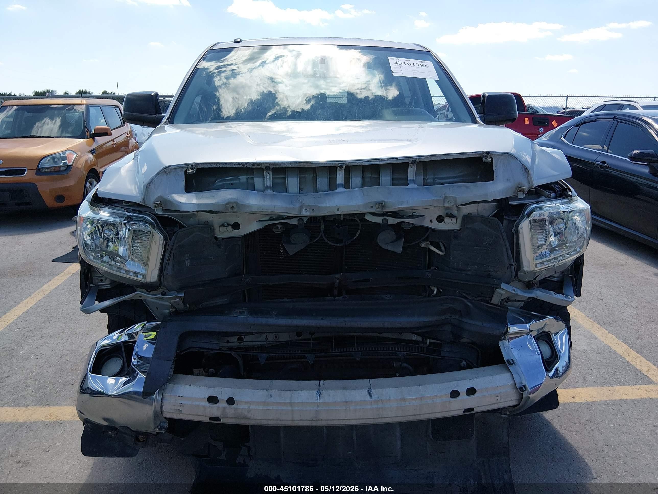 2014 Toyota Tundra Sr5 4.6l V8 Silver vin: 5TFEM5F10EX081667