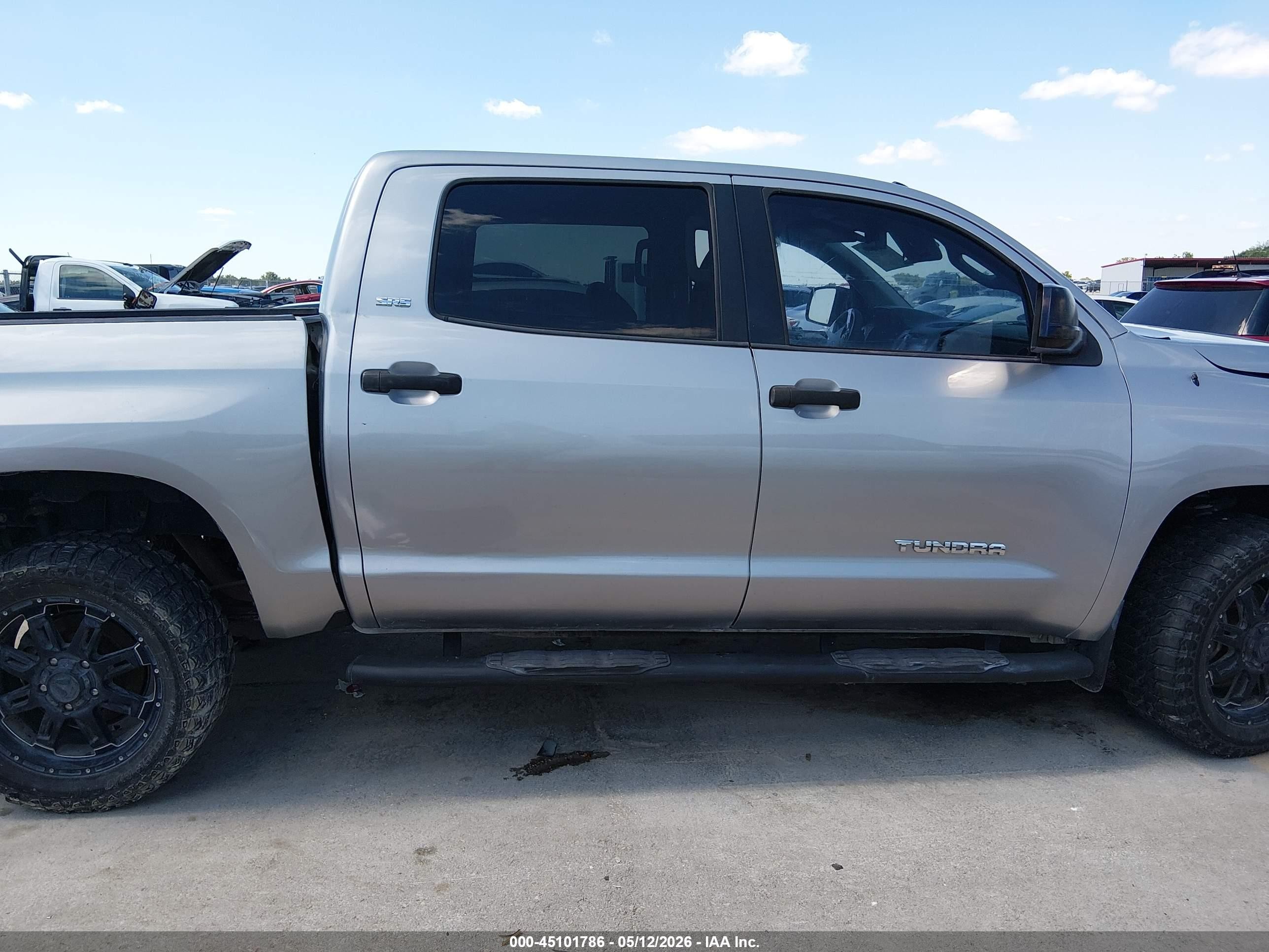 2014 Toyota Tundra Sr5 4.6l V8 Silver vin: 5TFEM5F10EX081667