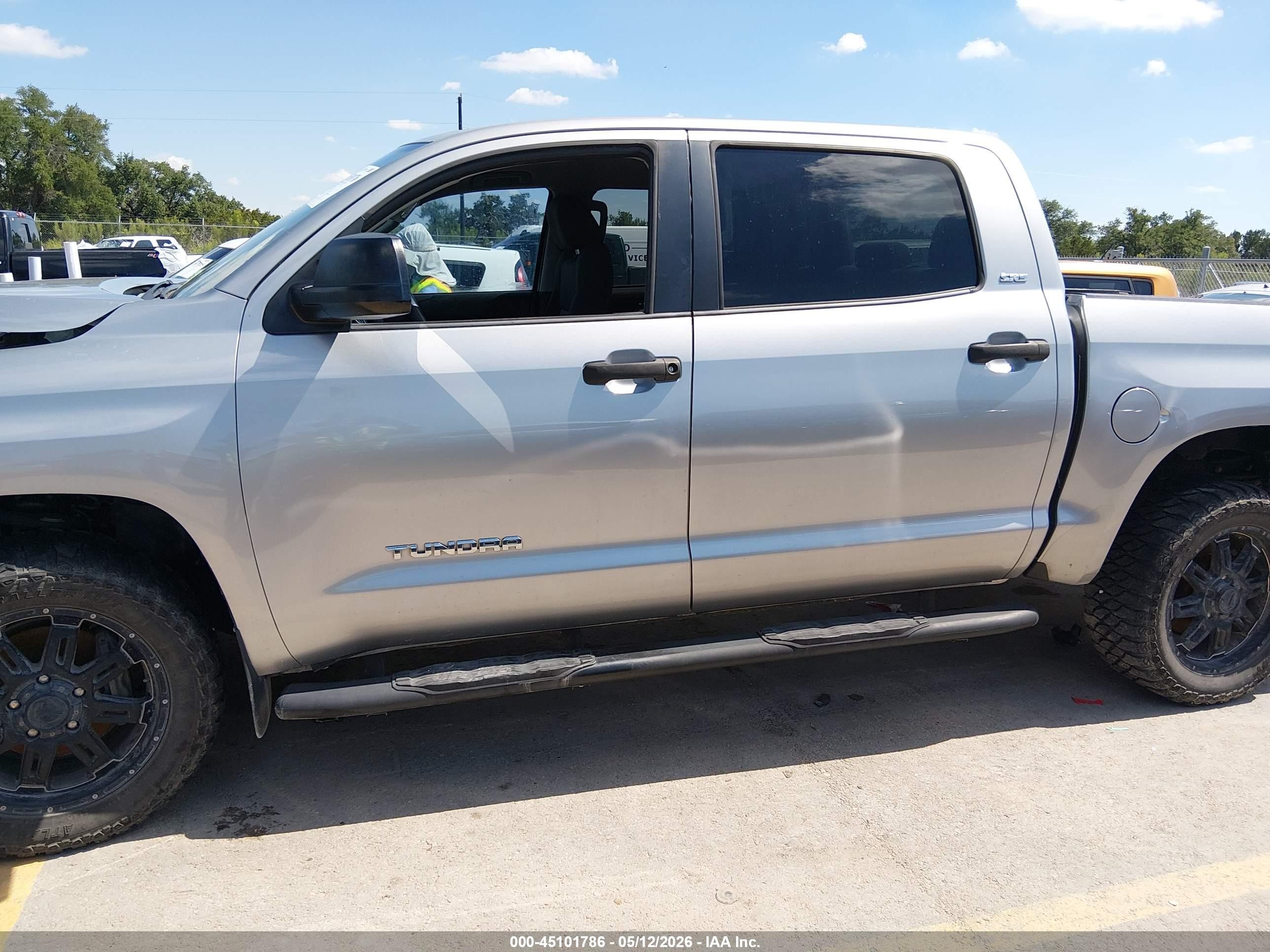 2014 Toyota Tundra Sr5 4.6l V8 Silver vin: 5TFEM5F10EX081667
