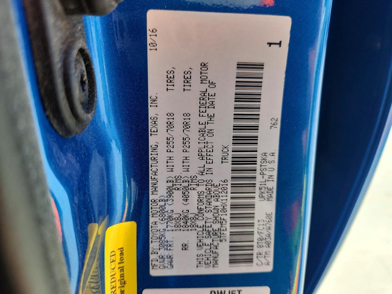 2017 Toyota Tundra Crewmax Sr5 Blue vin: 5TFEM5F10HX112016