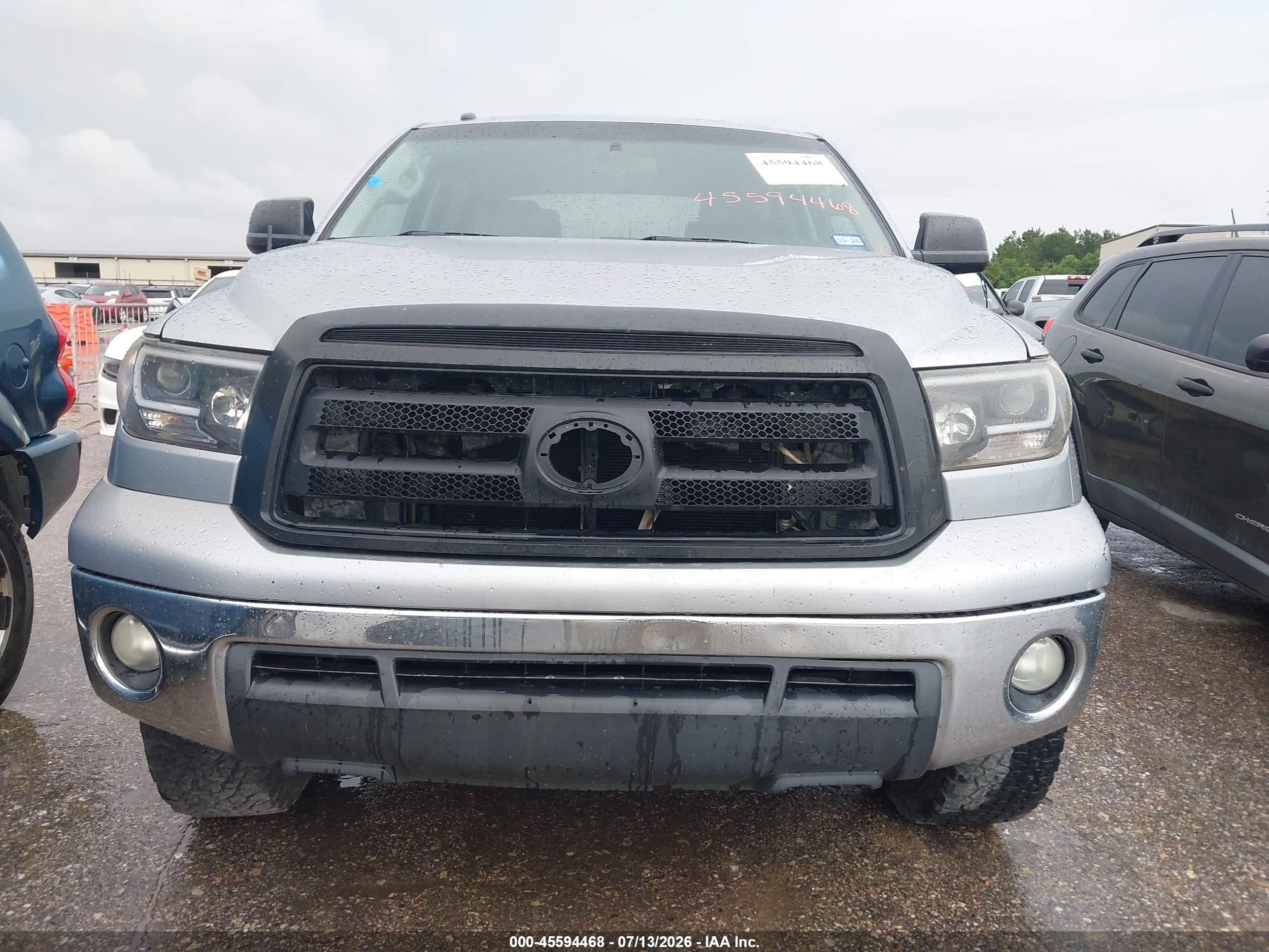 2010 Toyota Tundra Grade 4.6l V8 Silver vin: 5TFEM5F12AX017883