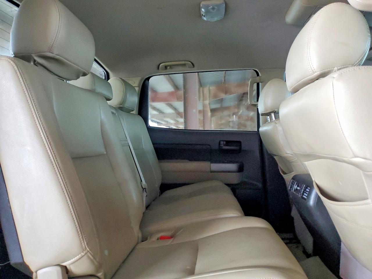 2011 Toyota Tundra Crewmax Sr5 Tan vin: 5TFEM5F12BX028027
