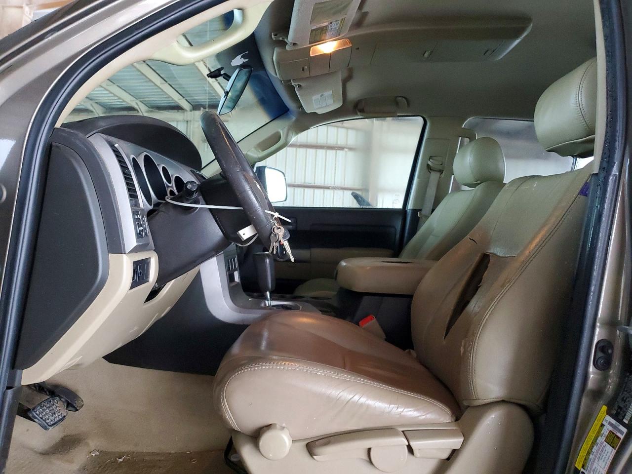 2011 Toyota Tundra Crewmax Sr5 Tan vin: 5TFEM5F12BX028027