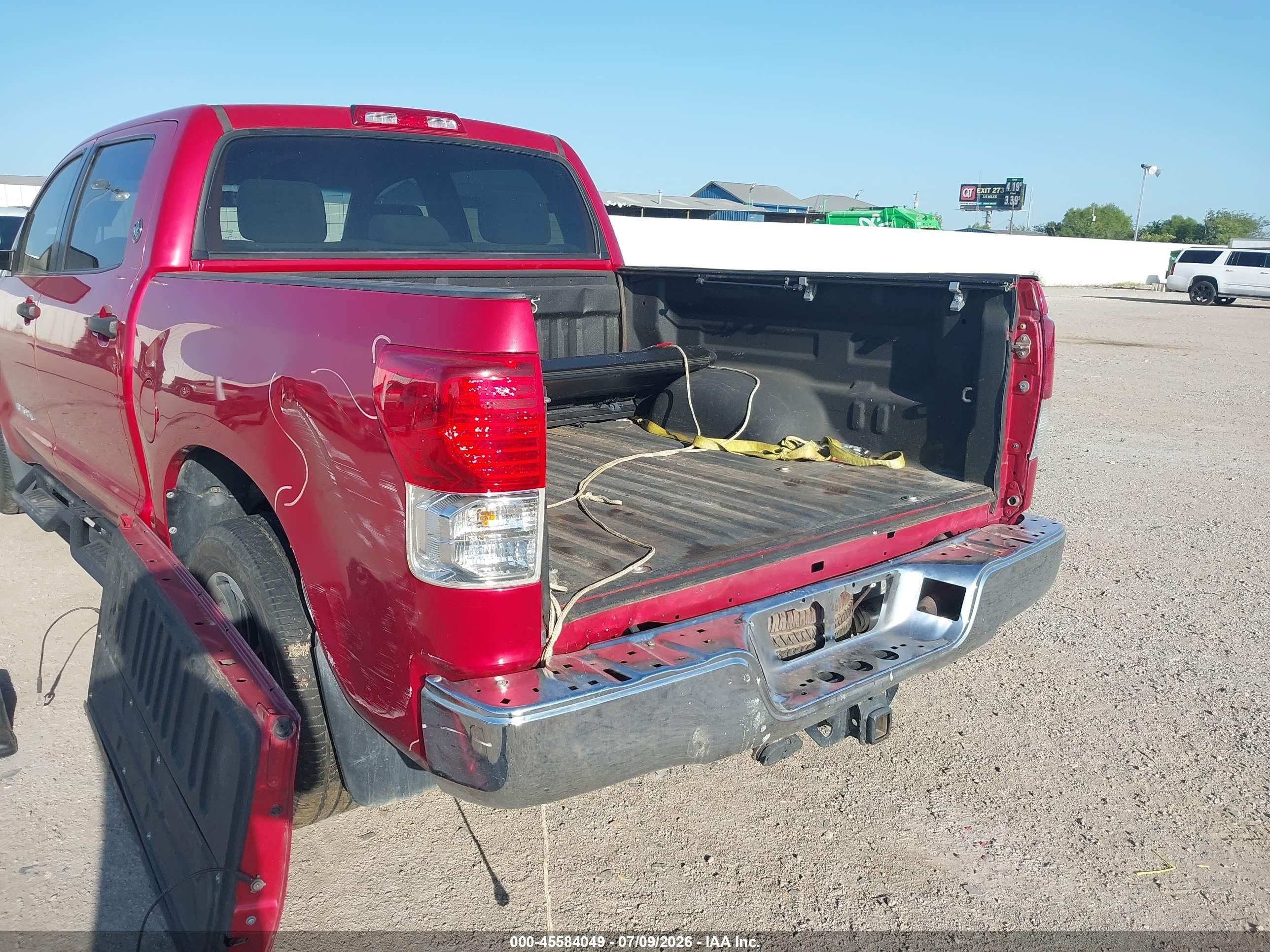 2012 Toyota Tundra Grade 4.6l V8 Red vin: 5TFEM5F12CX039563