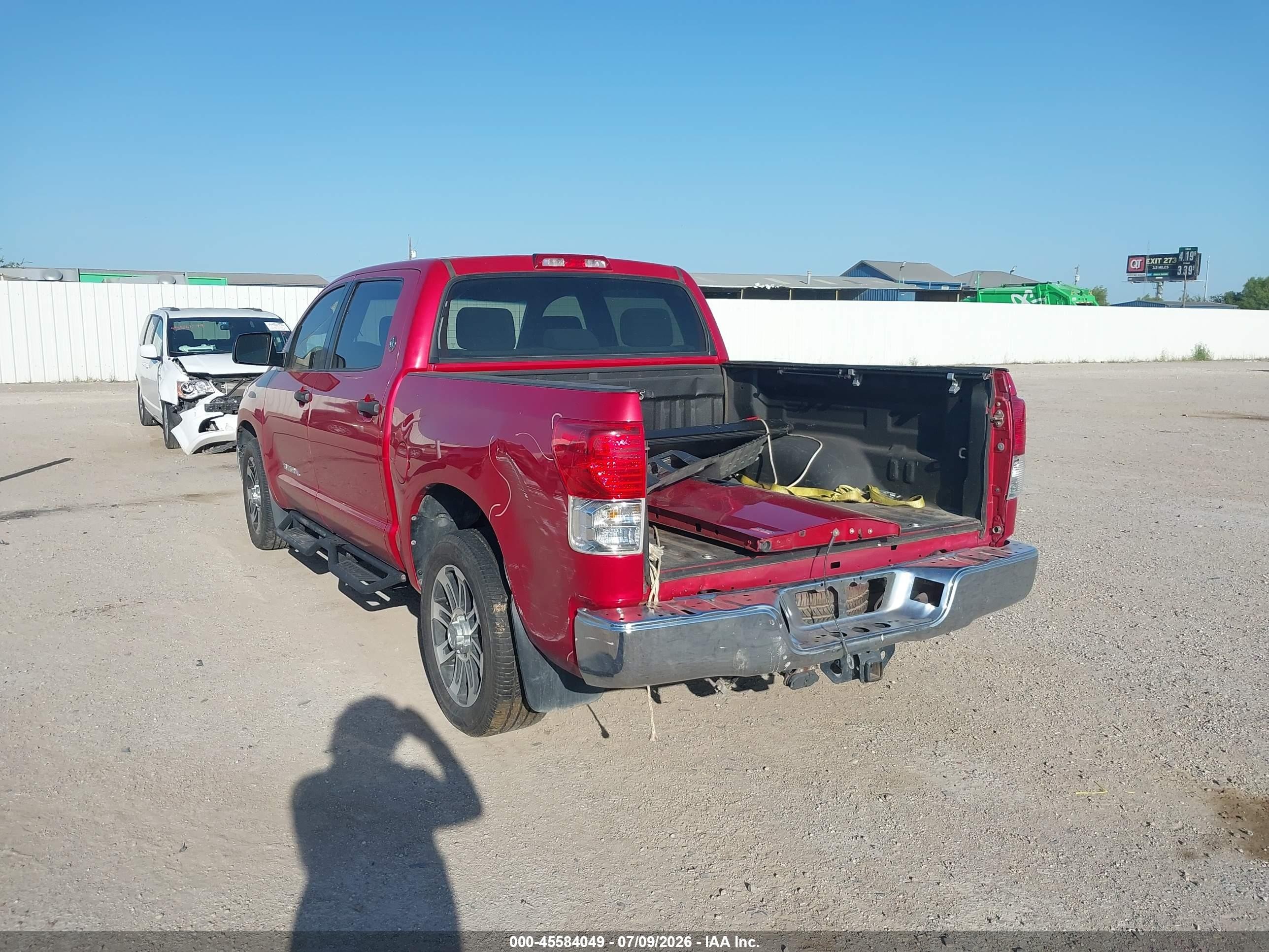 2012 Toyota Tundra Grade 4.6l V8 Red vin: 5TFEM5F12CX039563