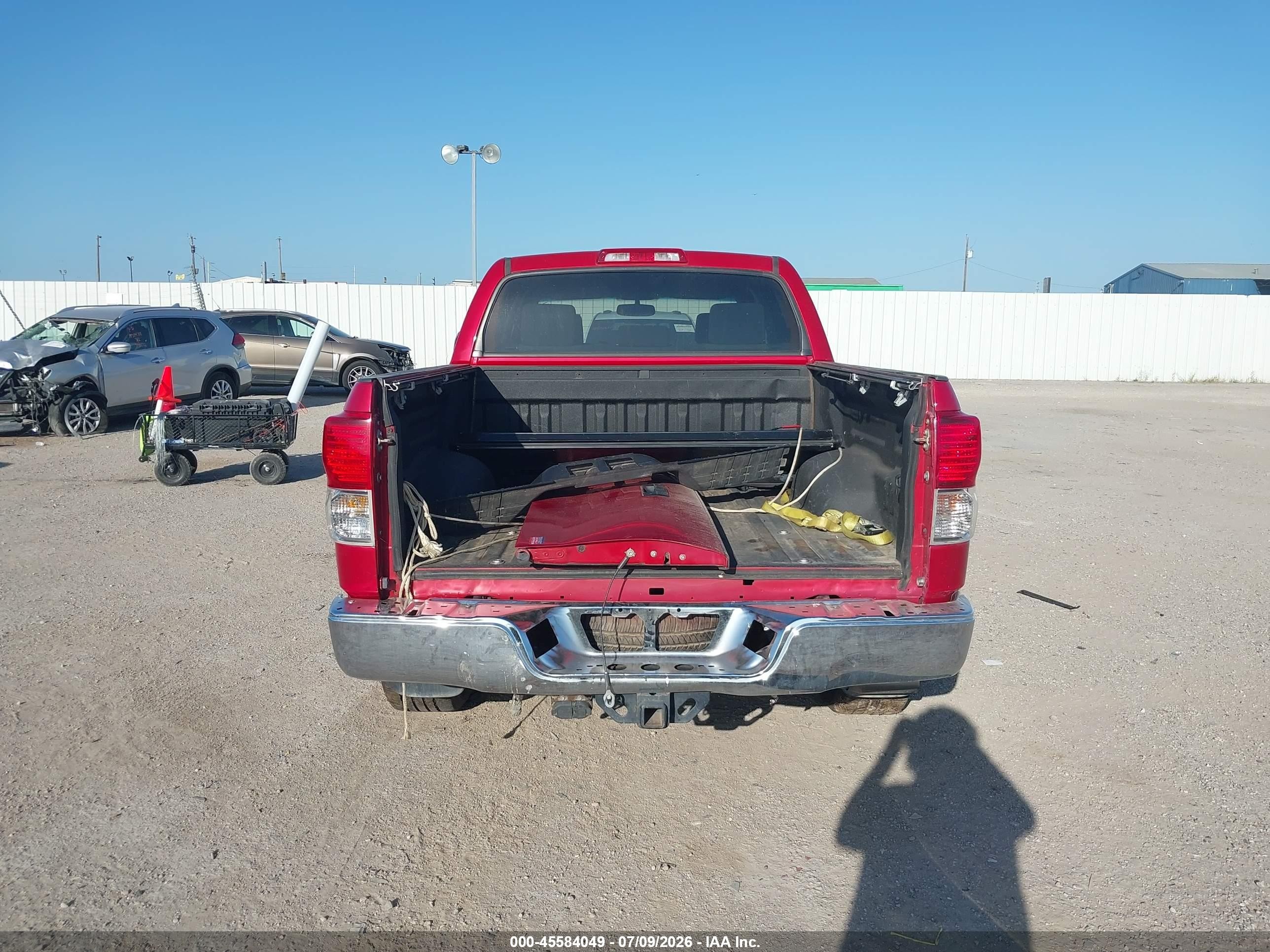 2012 Toyota Tundra Grade 4.6l V8 Red vin: 5TFEM5F12CX039563