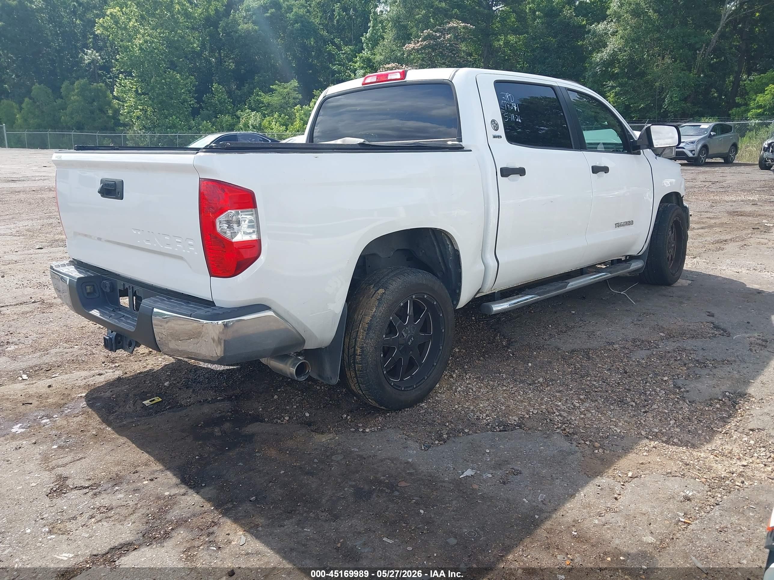 2014 Toyota Tundra Sr5 4.6l V8 White vin: 5TFEM5F12EX070976