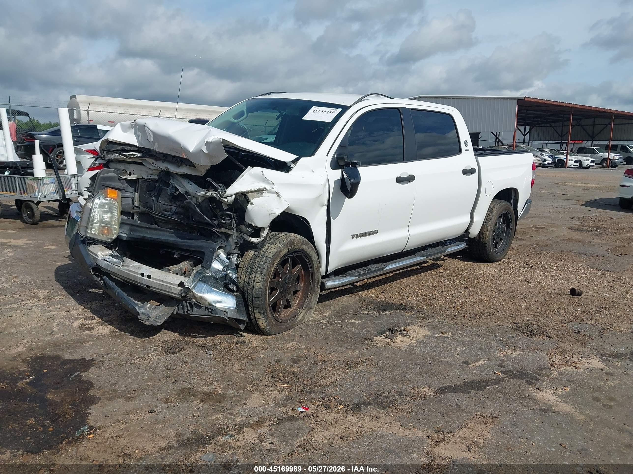 2014 Toyota Tundra Sr5 4.6l V8 White vin: 5TFEM5F12EX070976