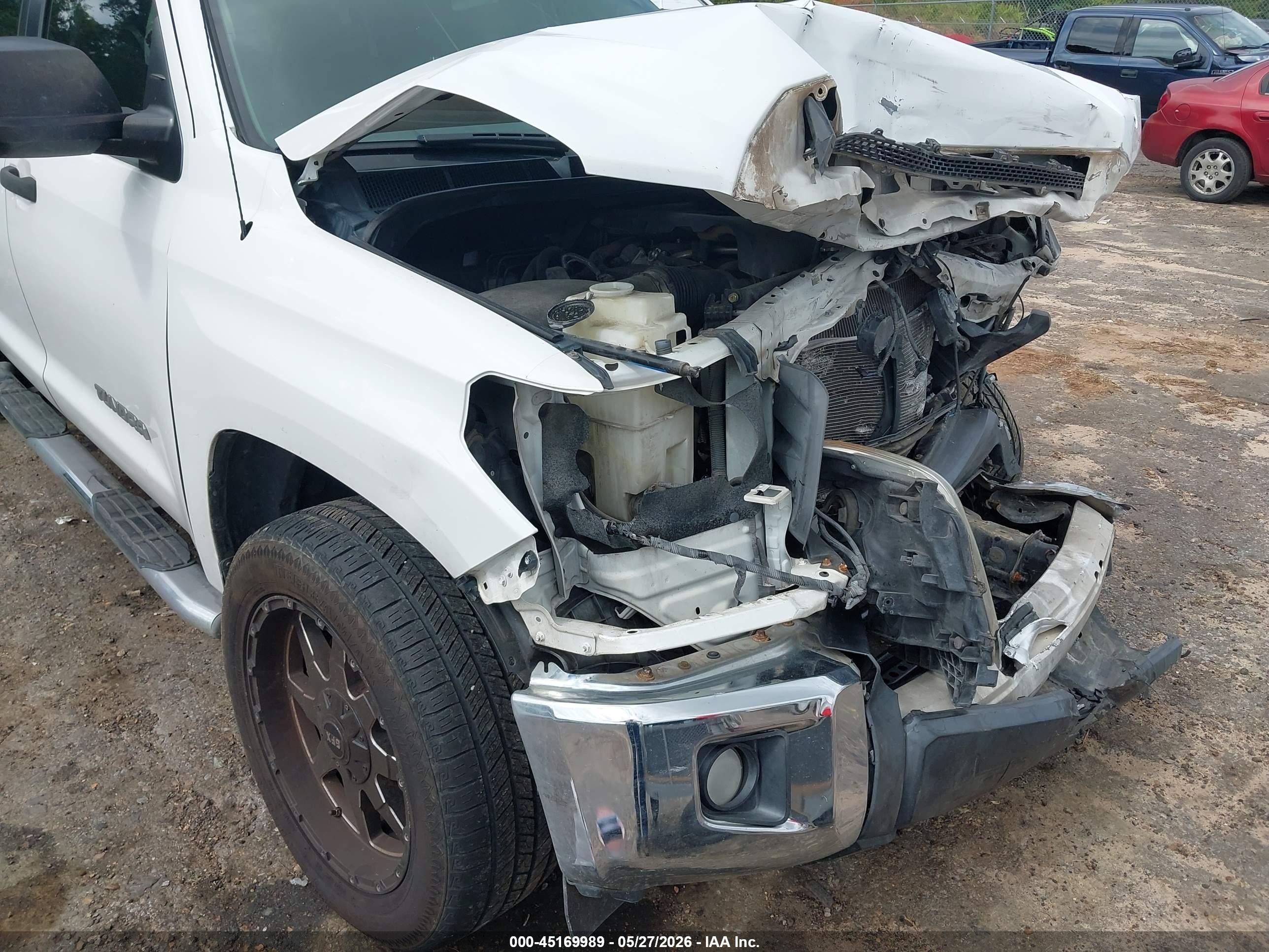 2014 Toyota Tundra Sr5 4.6l V8 White vin: 5TFEM5F12EX070976