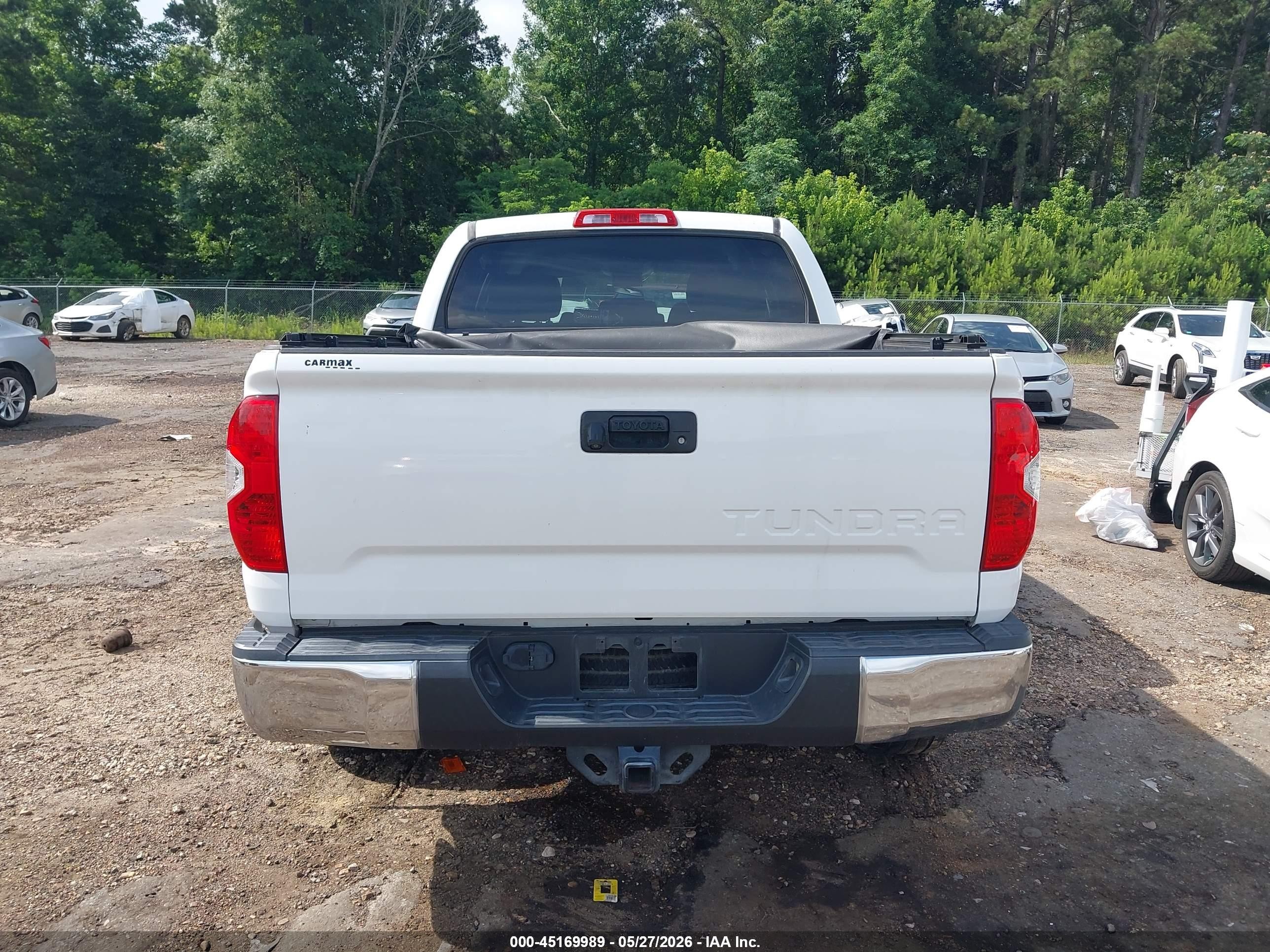 2014 Toyota Tundra Sr5 4.6l V8 White vin: 5TFEM5F12EX070976
