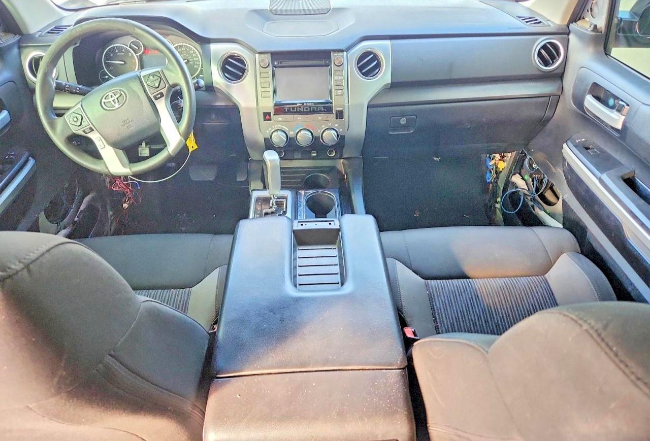 2014 Toyota Tundra Crewmax Sr5 Silver vin: 5TFEM5F13EX077628