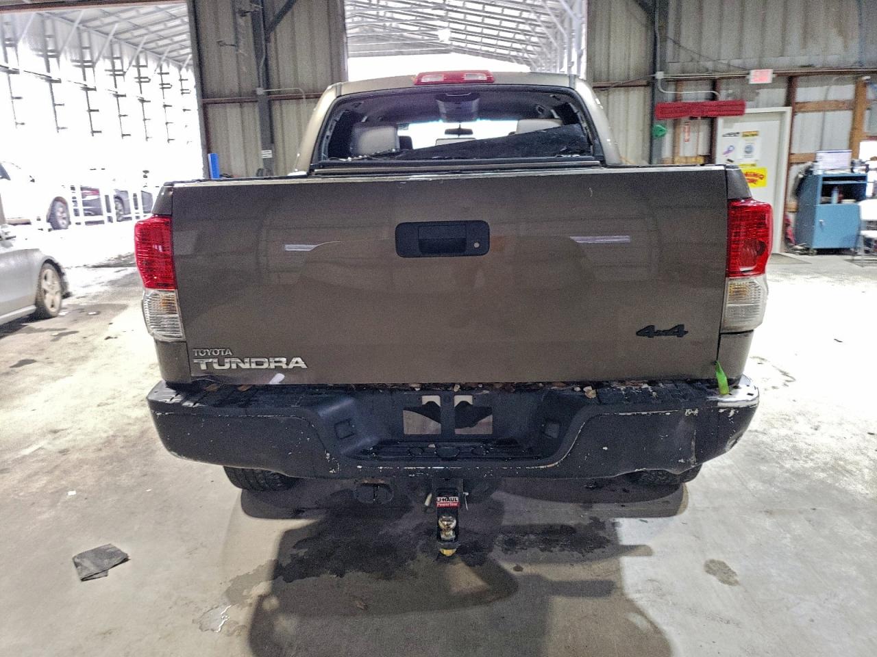 2011 Toyota Tundra Crewmax Sr5 Tan vin: 5TFEM5F14BX025517