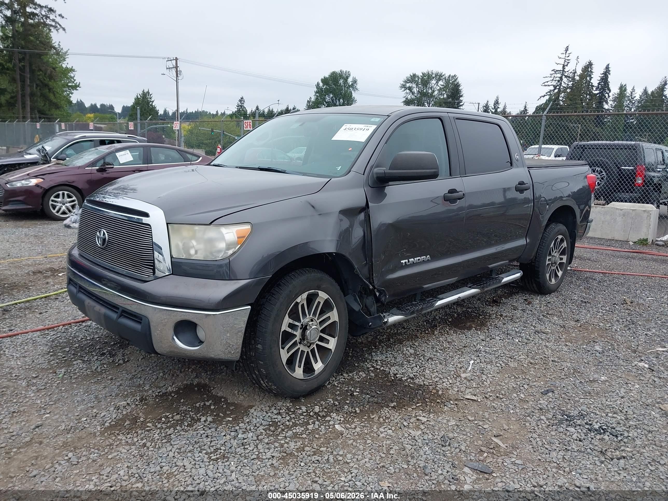 2012 Toyota Tundra Grade 4.6l V8 Серый vin: 5TFEM5F14CX041914