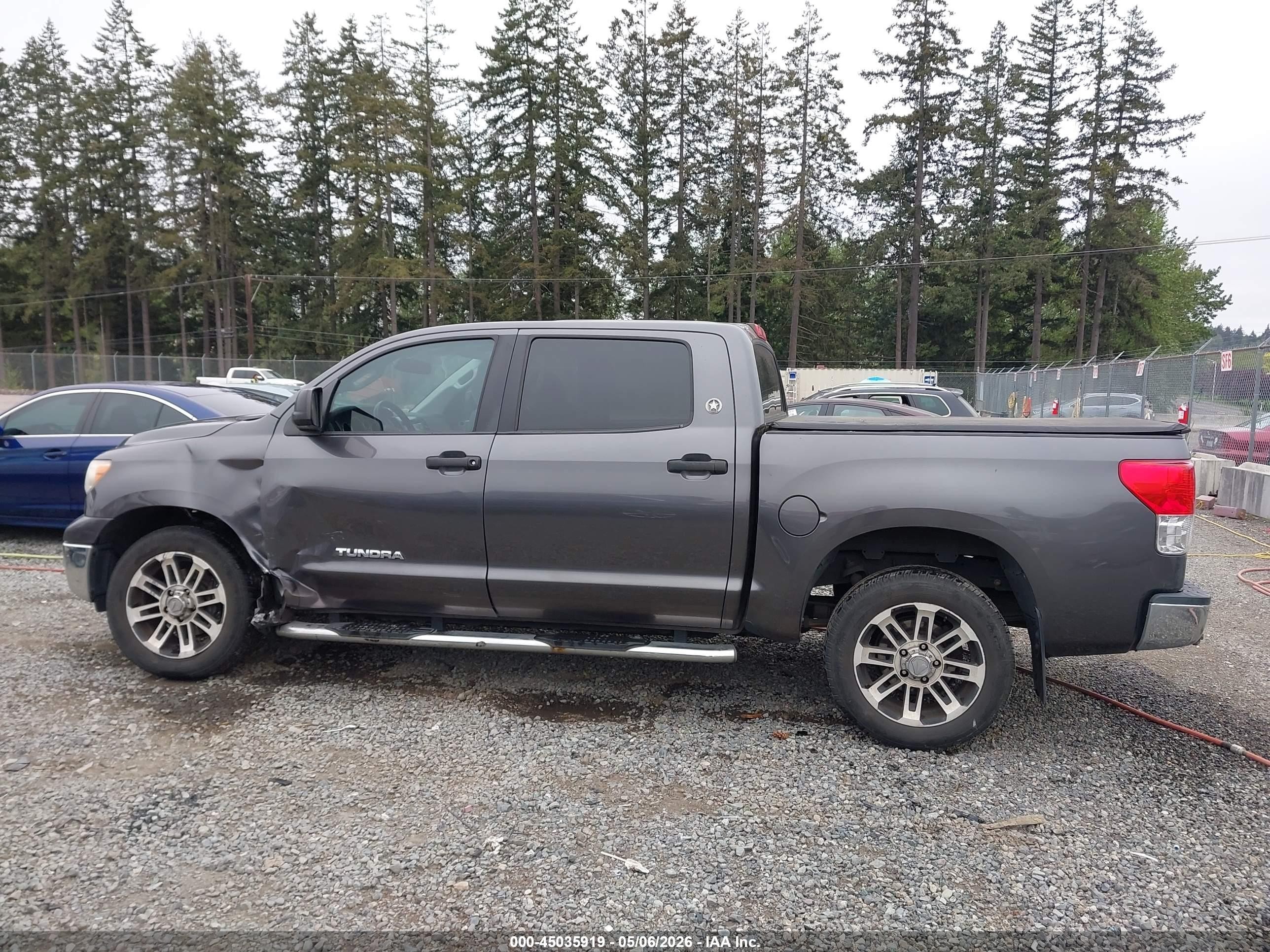 2012 Toyota Tundra Grade 4.6l V8 Серый vin: 5TFEM5F14CX041914