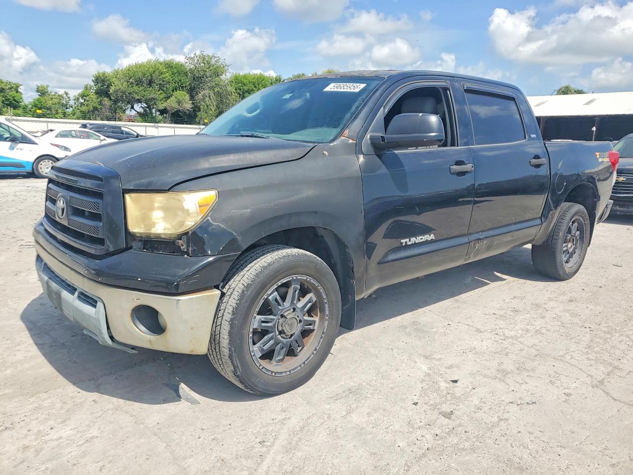 2013 Toyota Tundra Crewmax Sr5 Black vin: 5TFEM5F14DX066068