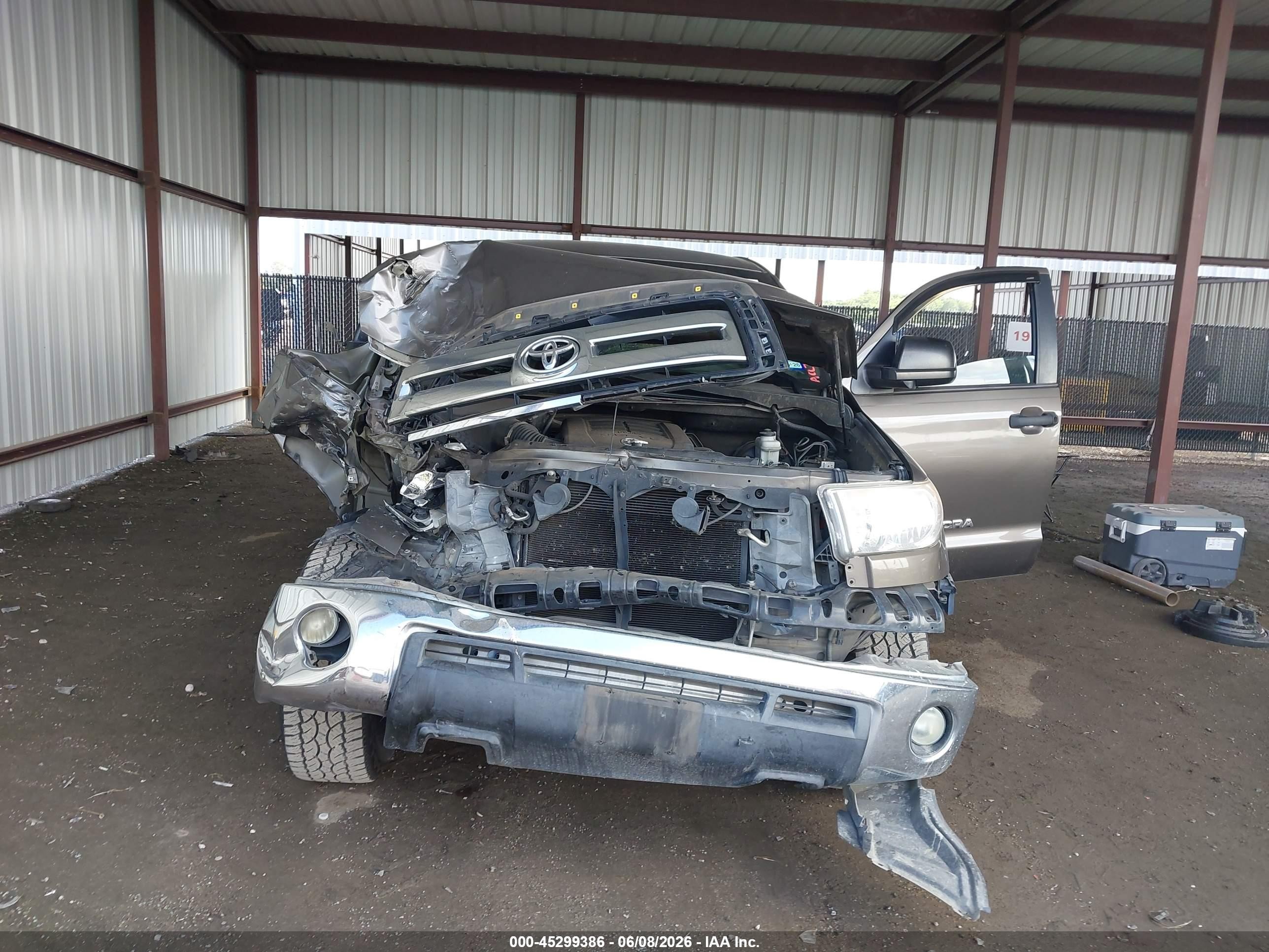 2013 Toyota Tundra Grade 4.6l V8 Brown vin: 5TFEM5F14DX067446