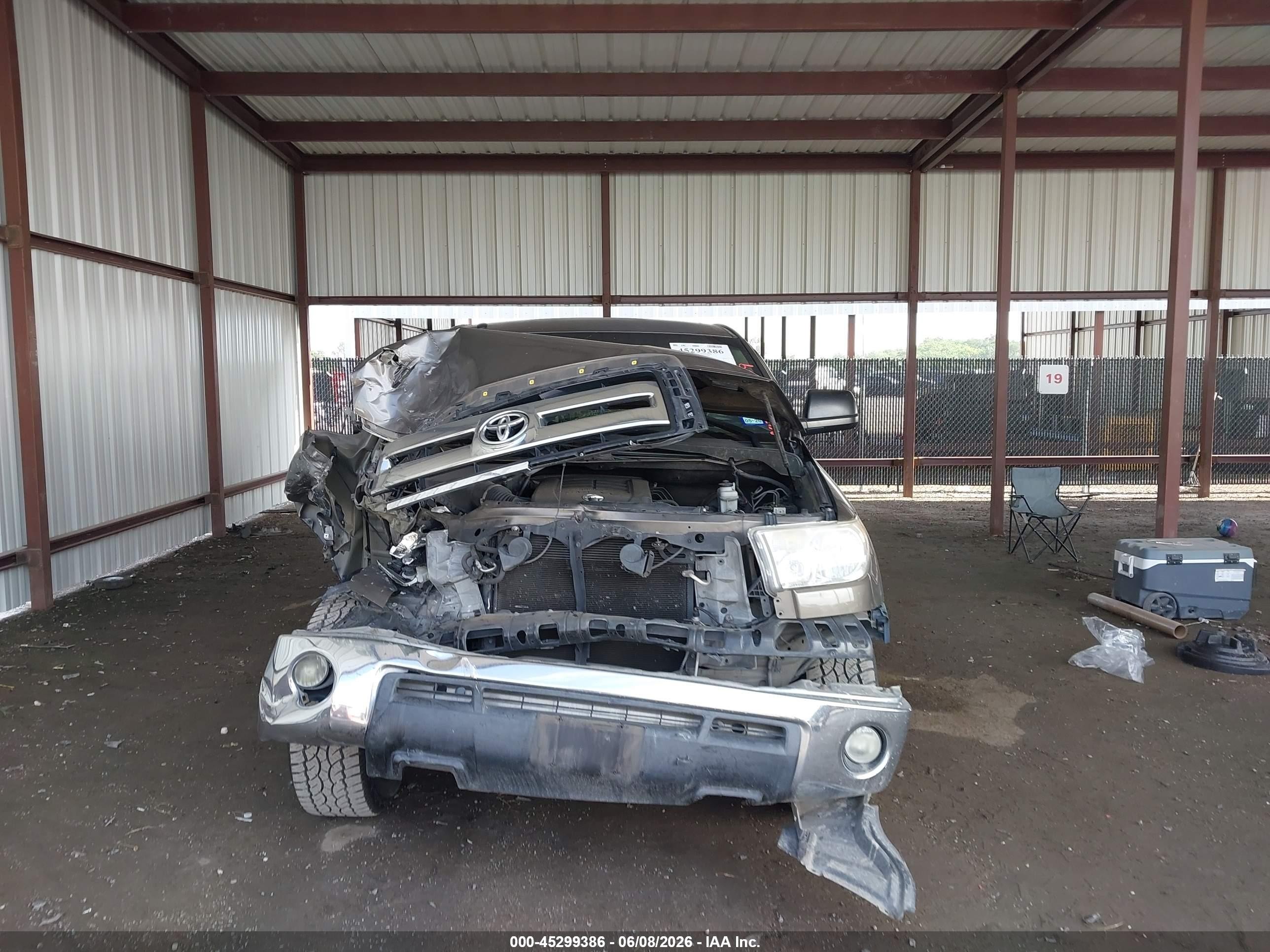 2013 Toyota Tundra Grade 4.6l V8 Brown vin: 5TFEM5F14DX067446