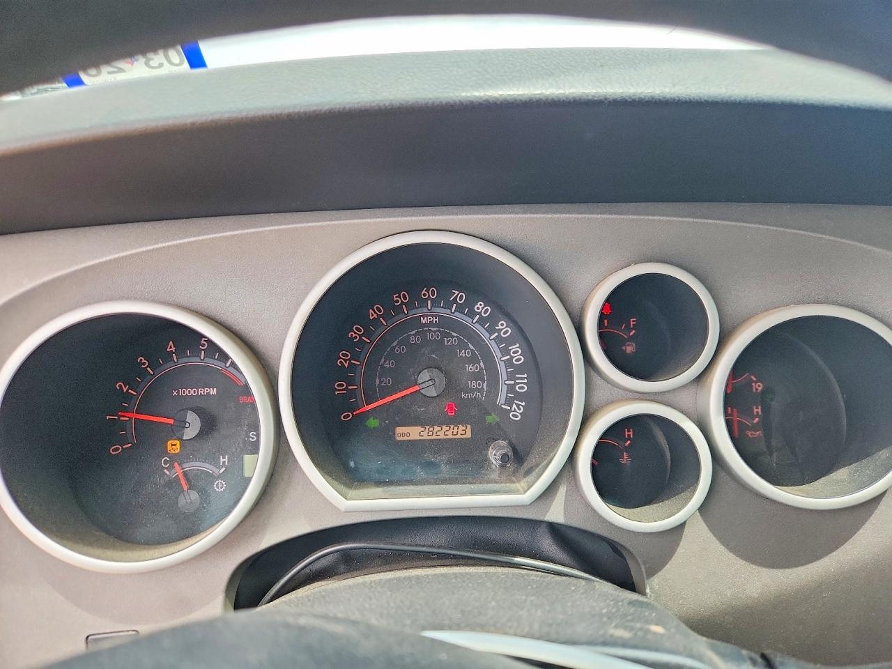2010 Toyota Tundra Crewmax Sr5 Silver vin: 5TFEM5F15AX012001