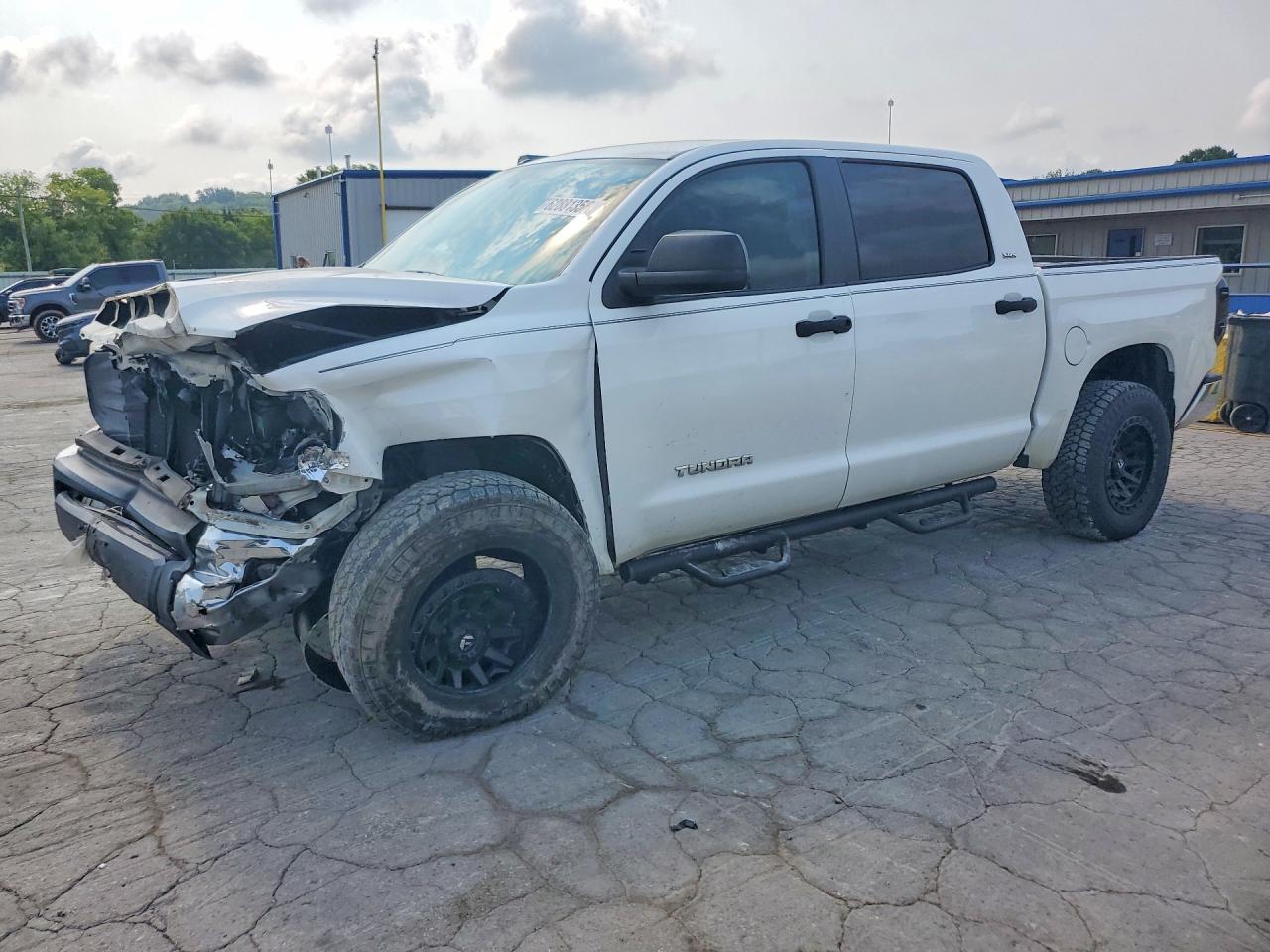 2016 Toyota Tundra Crewmax Sr5 White vin: 5TFEM5F15GX101477
